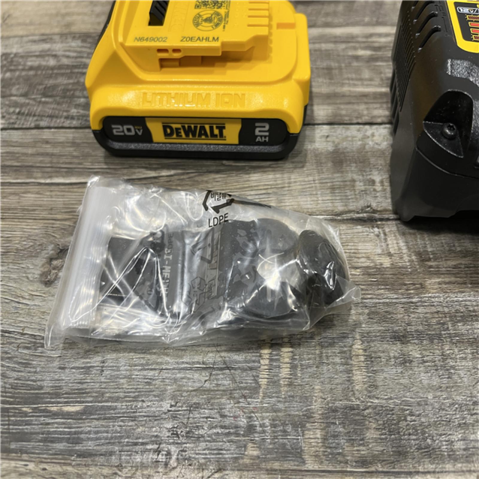 AS-IS DEWALT ATOMIC 20V MAX Cordless Brushless Oscillating Multi Tool Kit