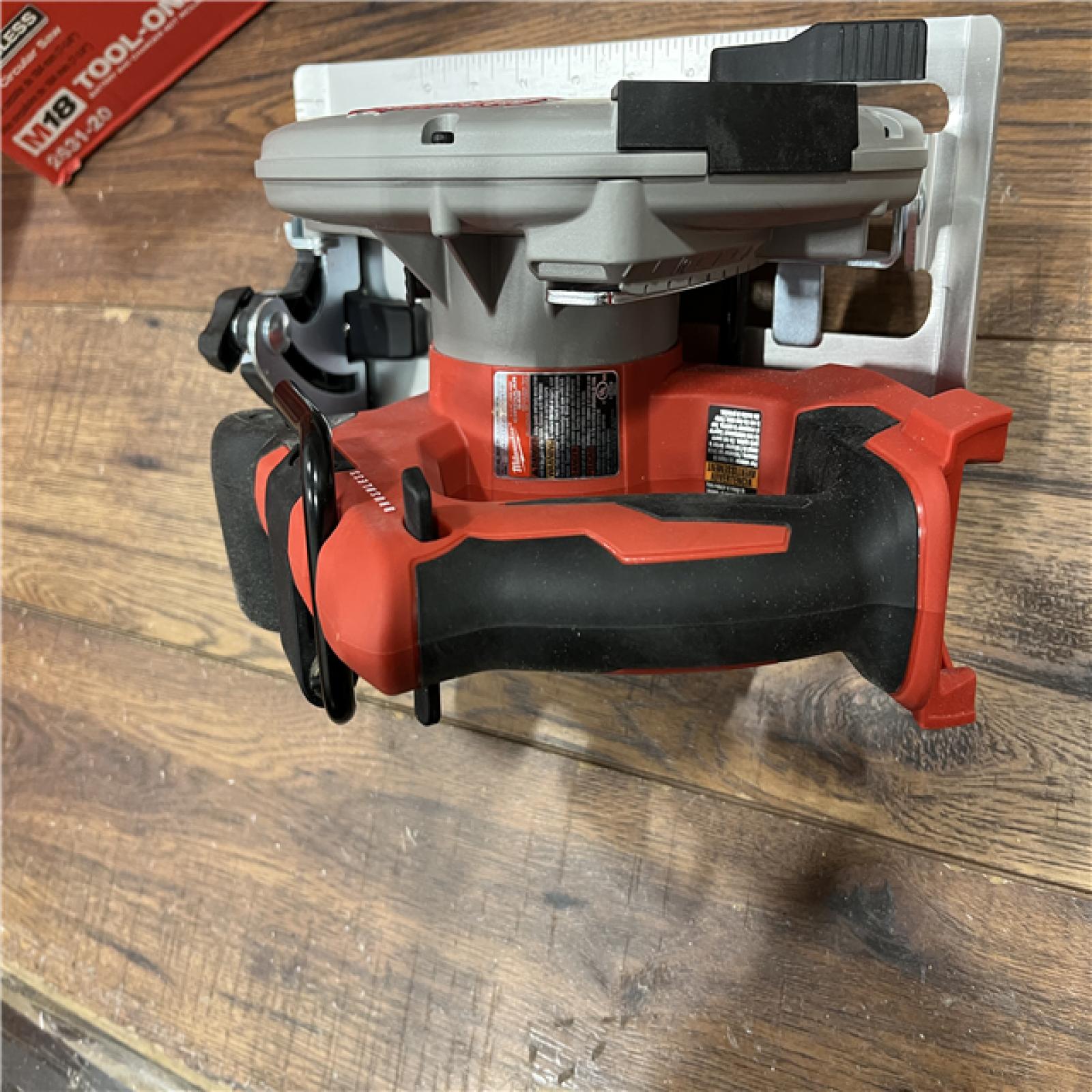 AS-IS Milwaukee M18 7-1/4  18V Brushless Circular Saw 2631-20 (Bare Tool)