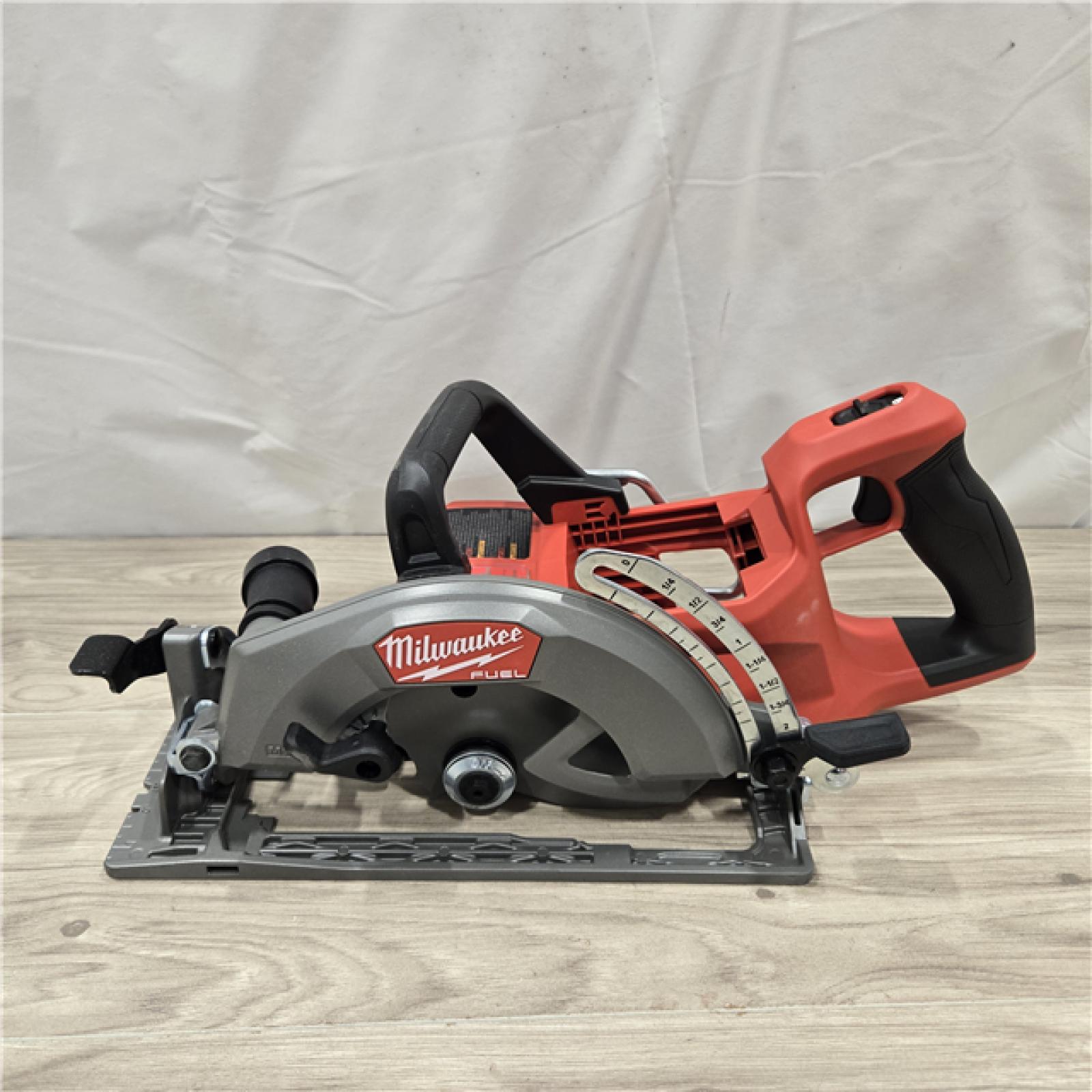 AS-IS MILWAUKEE 7-1/4 REAR HANDLE CIRCULAR SAW (TOOL ONLY)