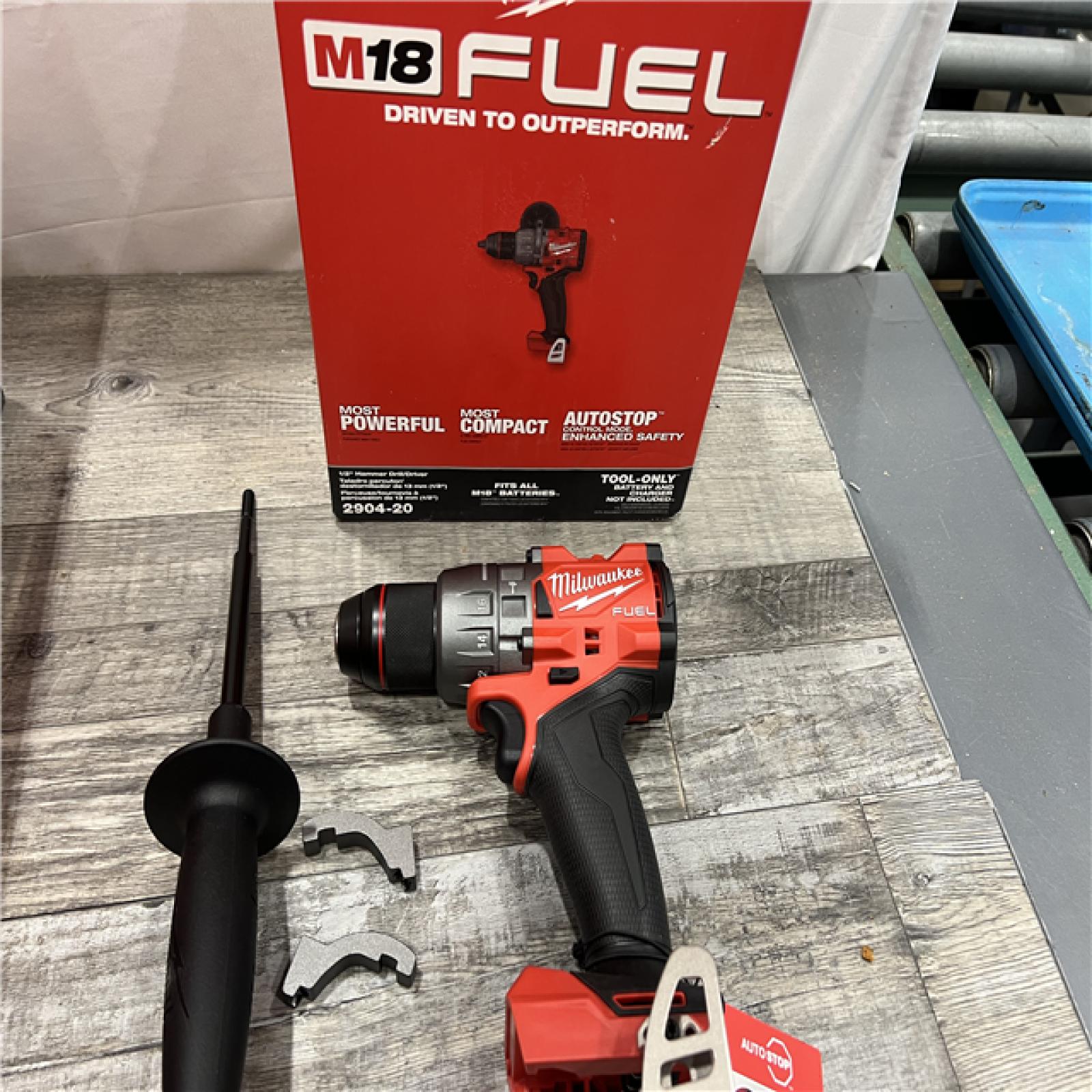 Milwaukee Drill Milwaukee 2904-20 12V 1/2 Hammer Drill/ Driver