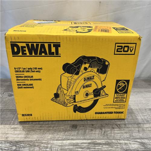 NEW - DEWALT 20-Volt MAX Lithium-Ion Cordless 6-1/2 in. Circular Saw (Tool-Only)