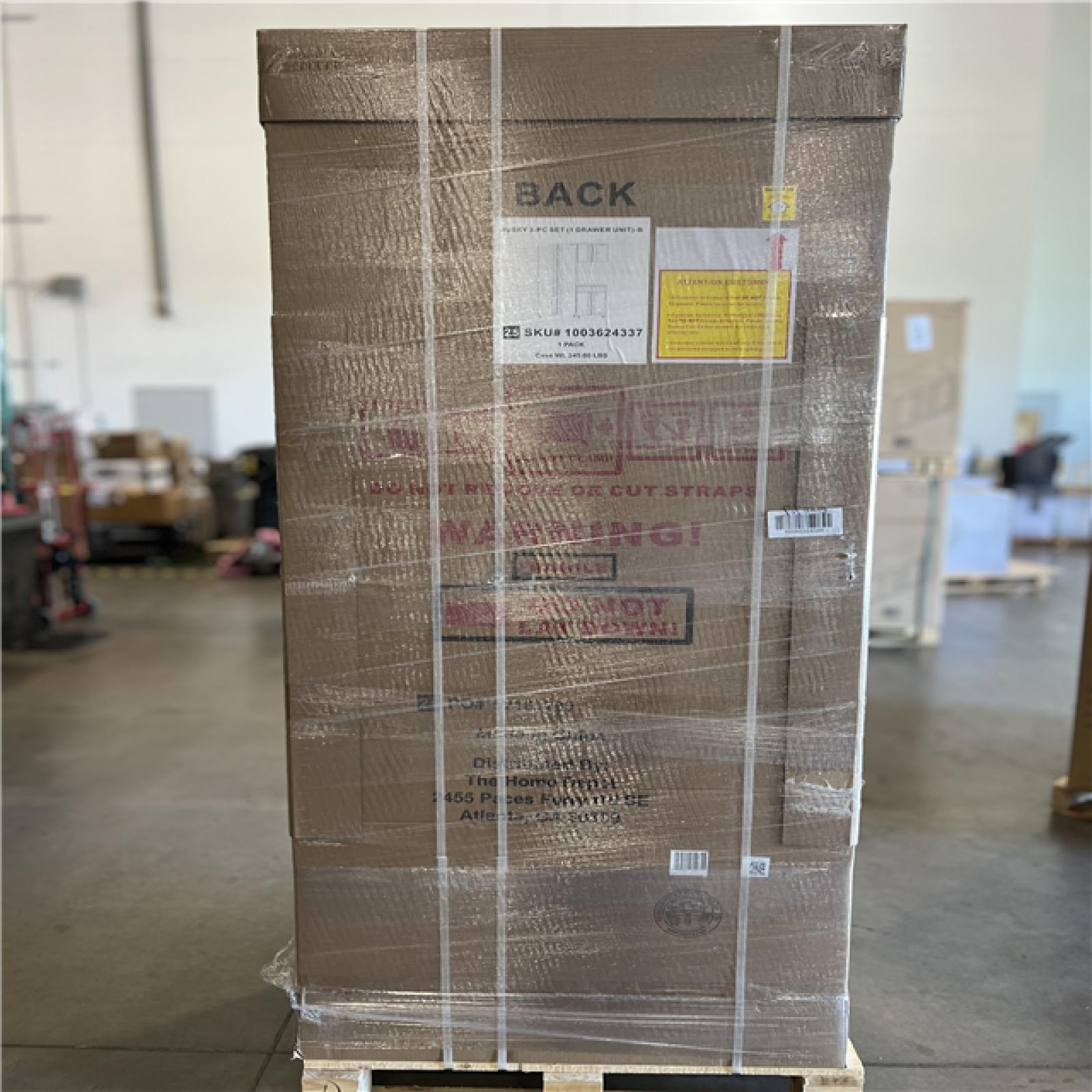 DALLAS LOCATION - Husky 3-Piece Regular Duty Welded Steel Garage Storage System in Black