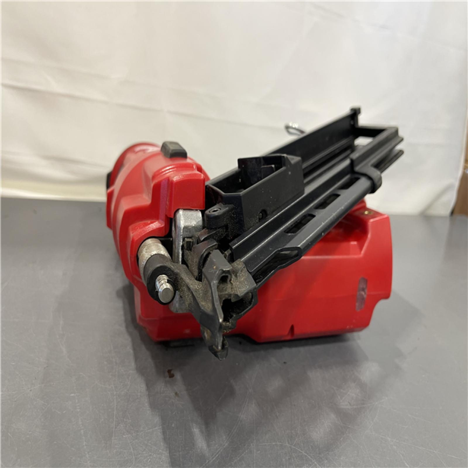 AS-IS - Milwaukee M18 FUEL 3-1/2 in. 18-Volt 30-Degree Lithium-Ion Brushless Cordless Framing Nailer
