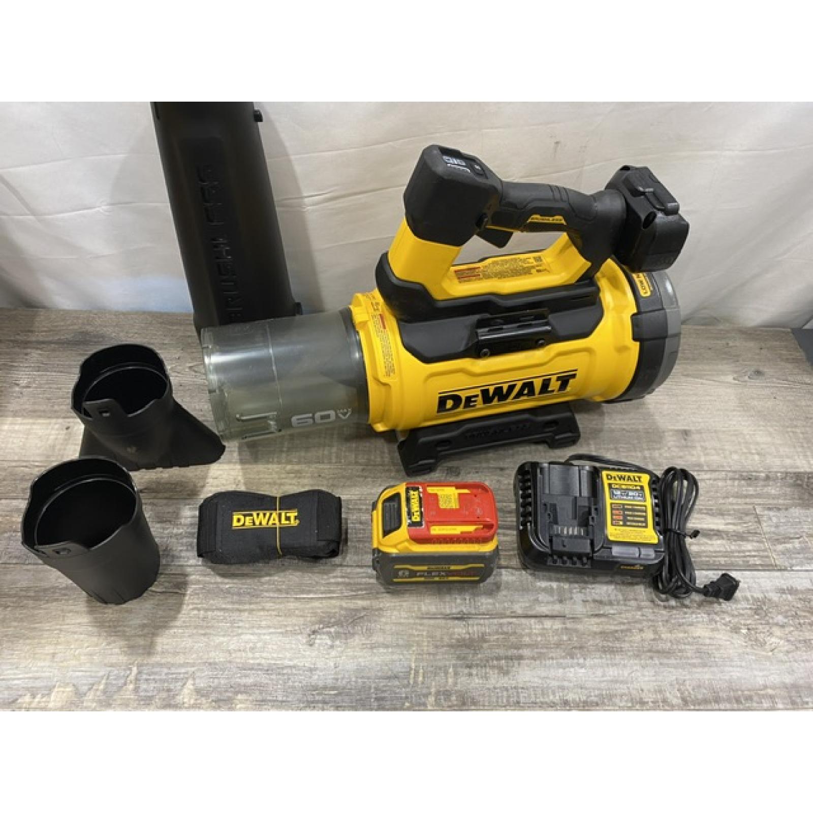 AS-IS DEWALT FLEXVOLT 60V MAX 160 MPH 760 CFM Brushless Cordless Axial Blower Kit