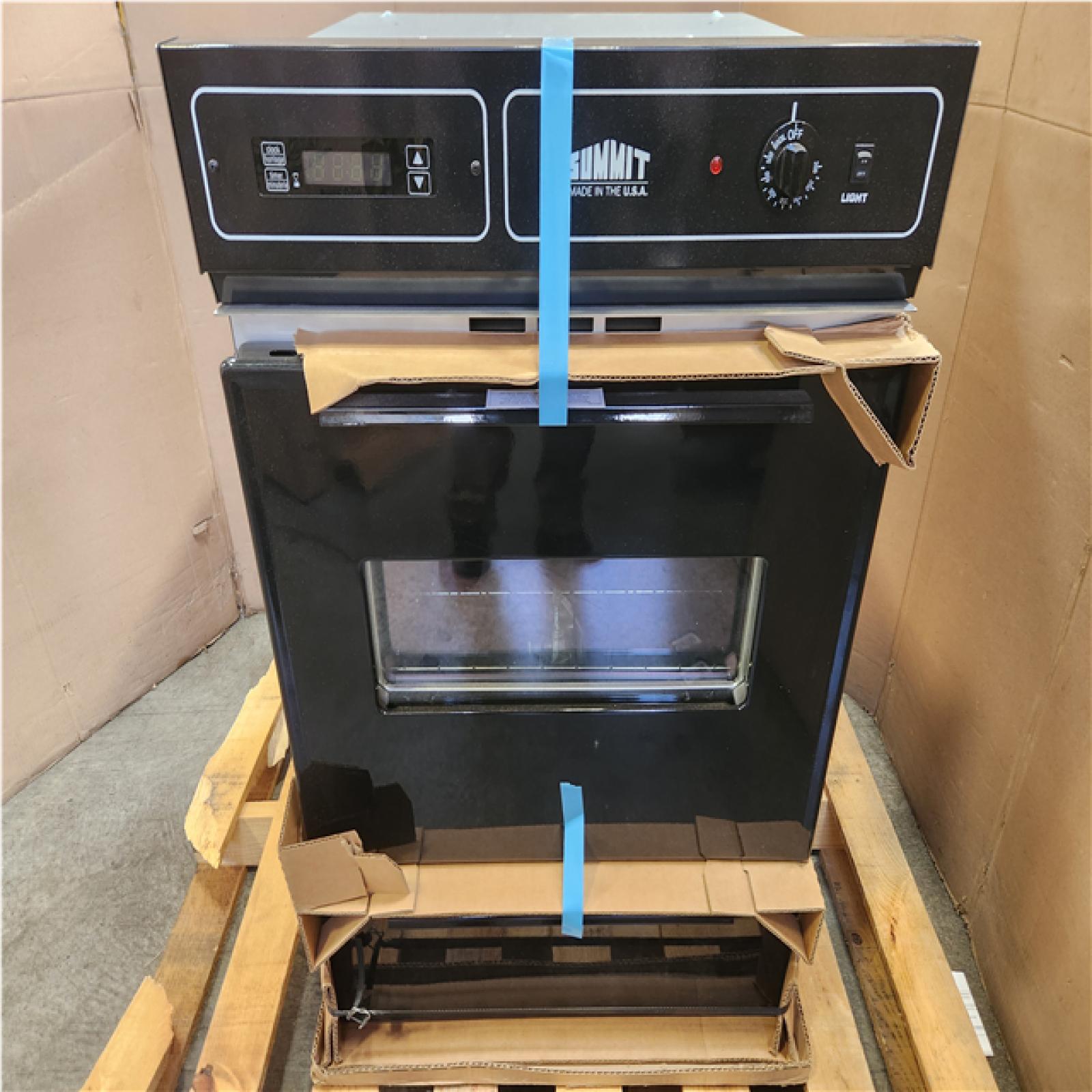 Phoenix NEW Summit Appliance 24 in. Single Gas Wall Oven in Black