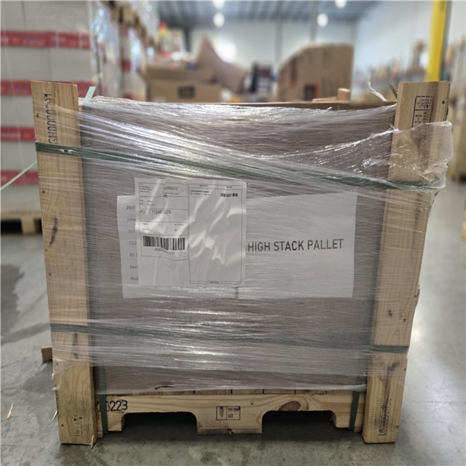 DALLAS LOCATION - TRAFFIC MASTER Park End 6 MIL x 6 in. W x 36 in. Waterproof Dark Brown Wood Look Click Lock Vinyl Plank Flooring (23.95 sq. ft./Case) PALLET-(31 CASES)