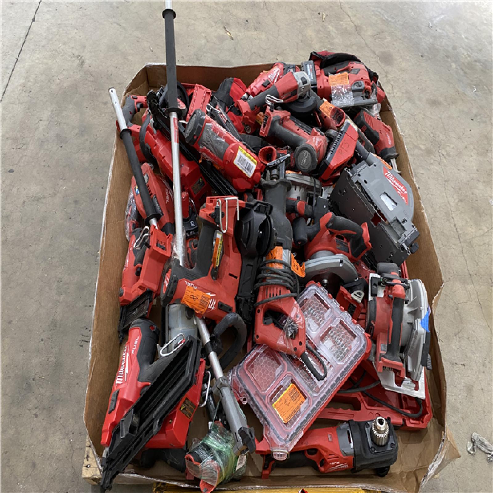 Houston Location AS IS - Tool Pallet