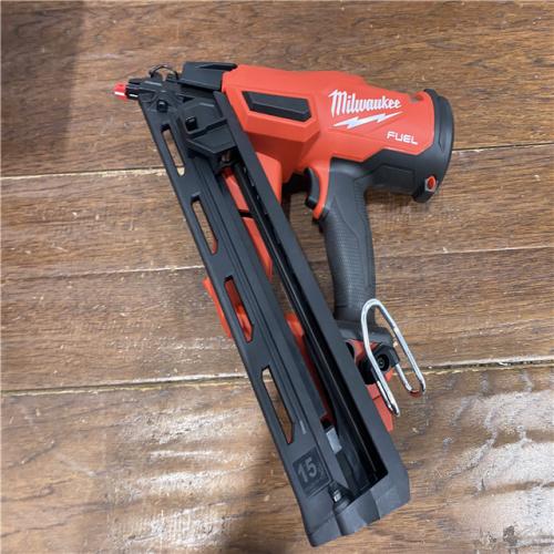 AS-IS Milwaukee 2839-20 M18 FUEL 15 Ga. 18 Volt Brushless Angled Finish Nailer