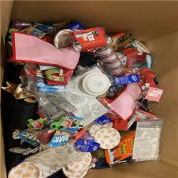 DALLAS LOCATION - BULLSEYE CLOTHING, HOME GOODS PALLET