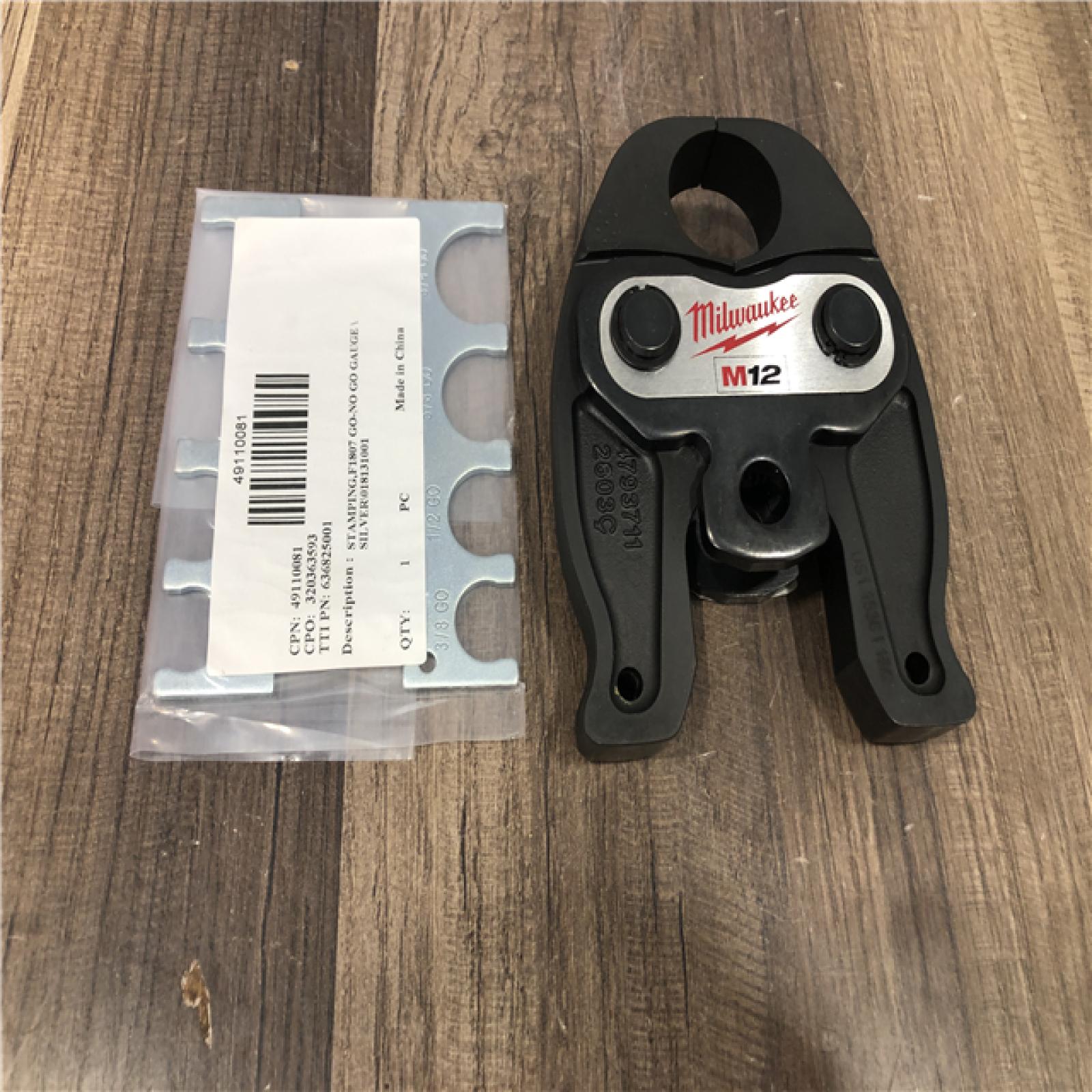 AS-IS Milwaukee 1 in. PEX Crimp Jaw for M12 FORCE LOGIC Press Tool