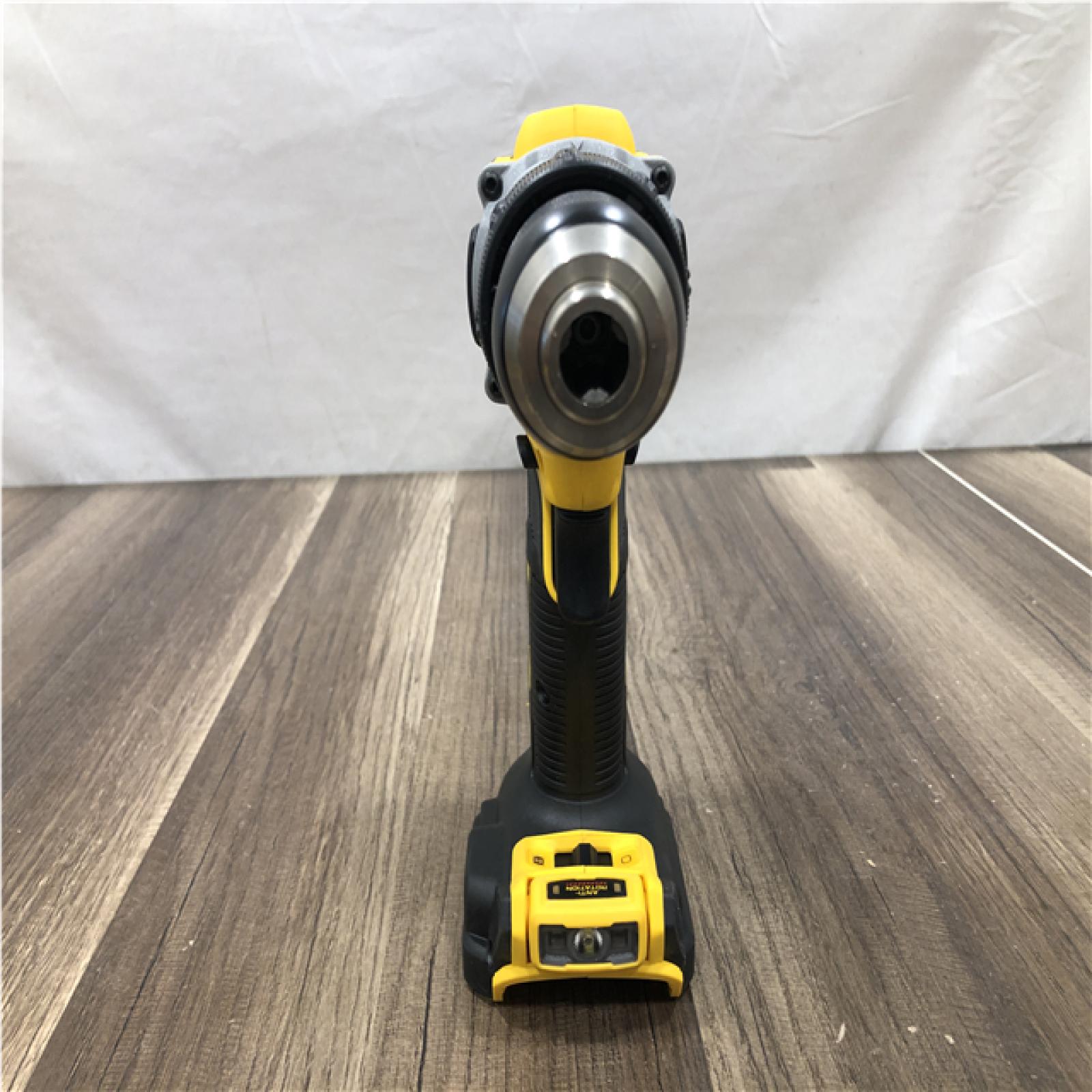 AS-IS DEWALT 20V XR Lithium-Ion Cordless Brushless 1/2 in. Drill/Driver Kit