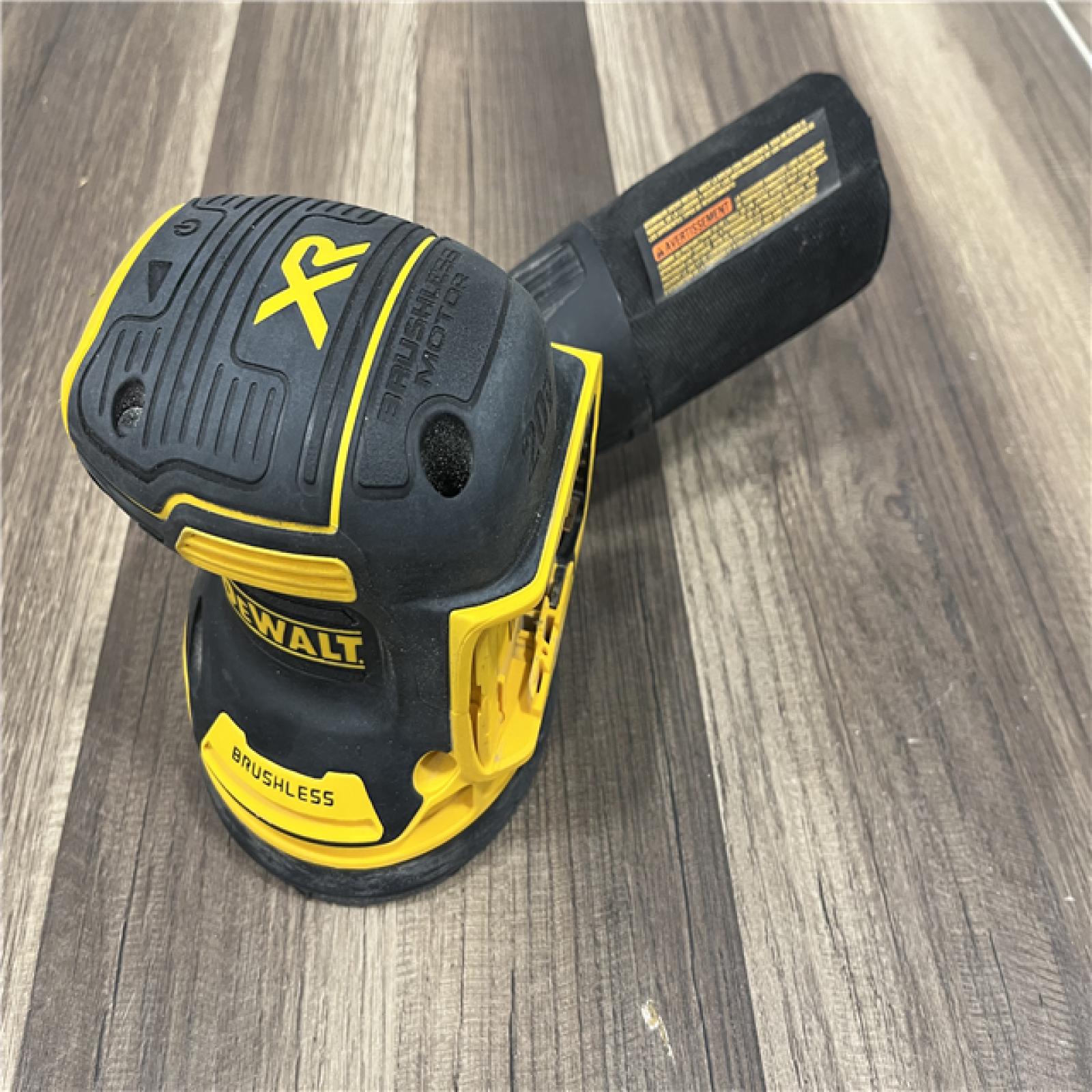 GOOD DEWALT 20V MAX XR Cordless Brushless 5 in. Random Orbital Sander (Tool Only)