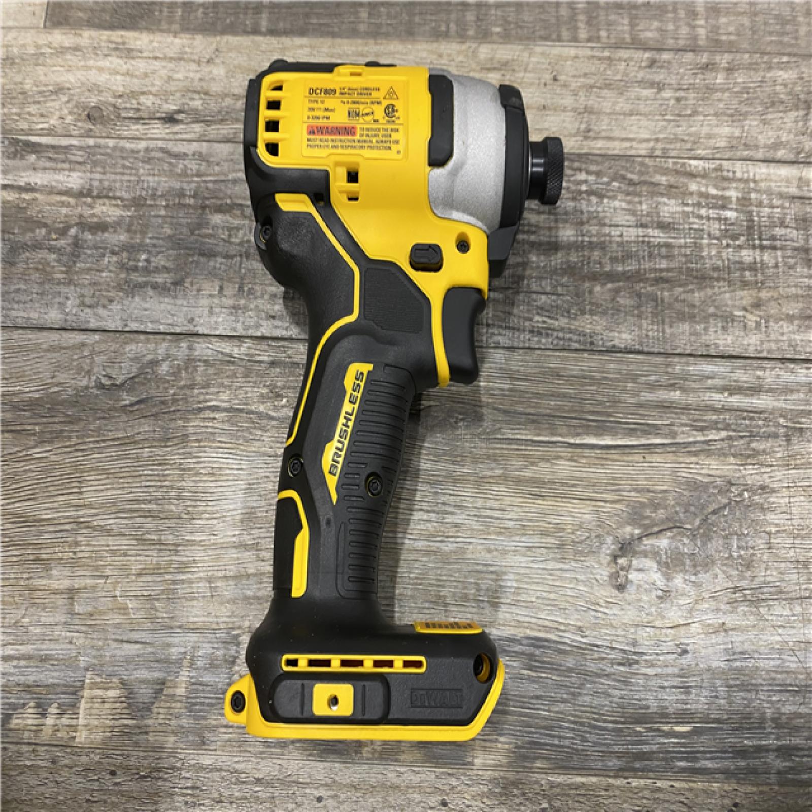 AS-IS DEWALT Atomic 20V Max Lithium-Ion Brushless Cordless Compact 1/4 in. Impact Driver Kit