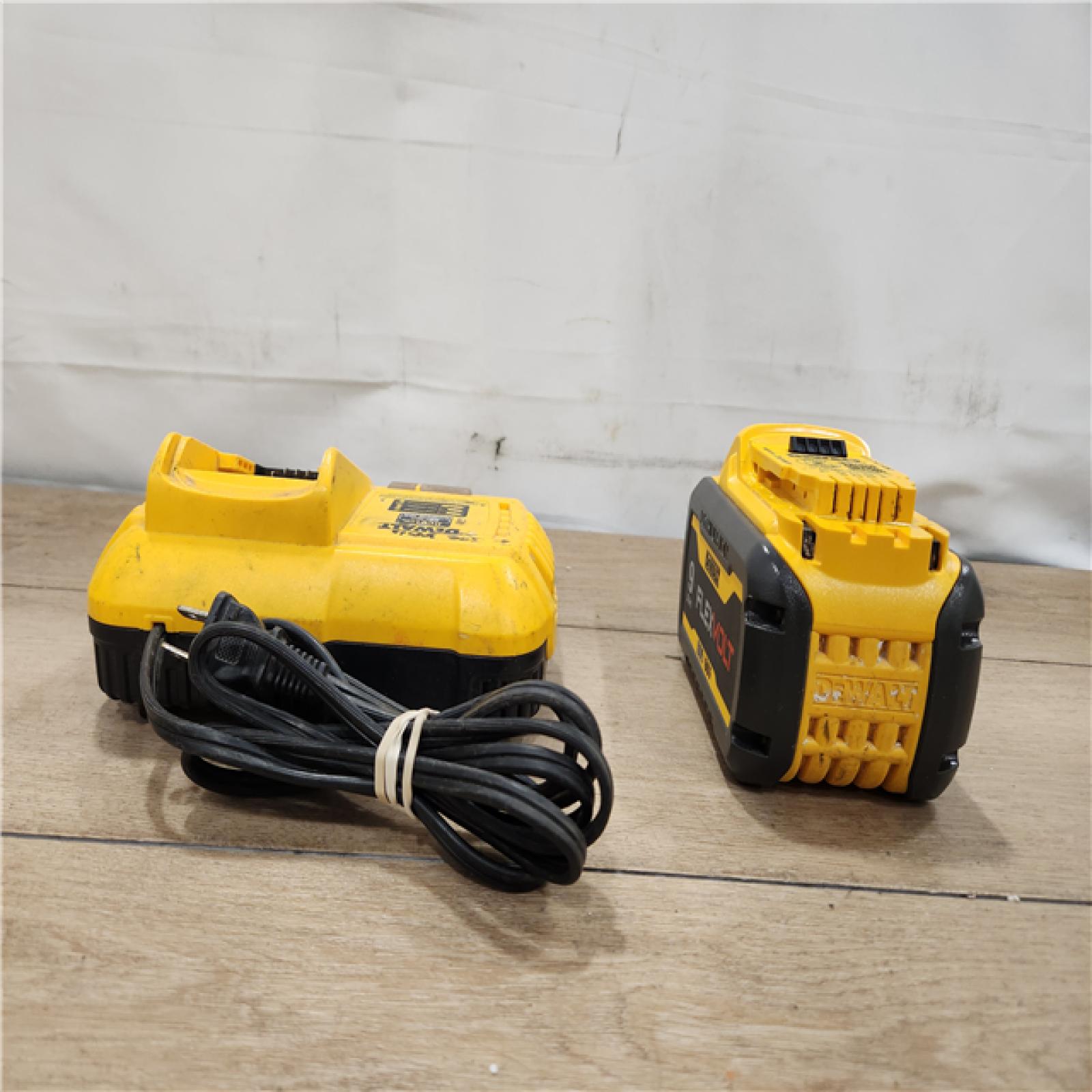 AS-IS- DEWALT 20V/60V MAX FLEXVOLT Lithium-Ion 9.0Ah Battery and Charger Starter Kit