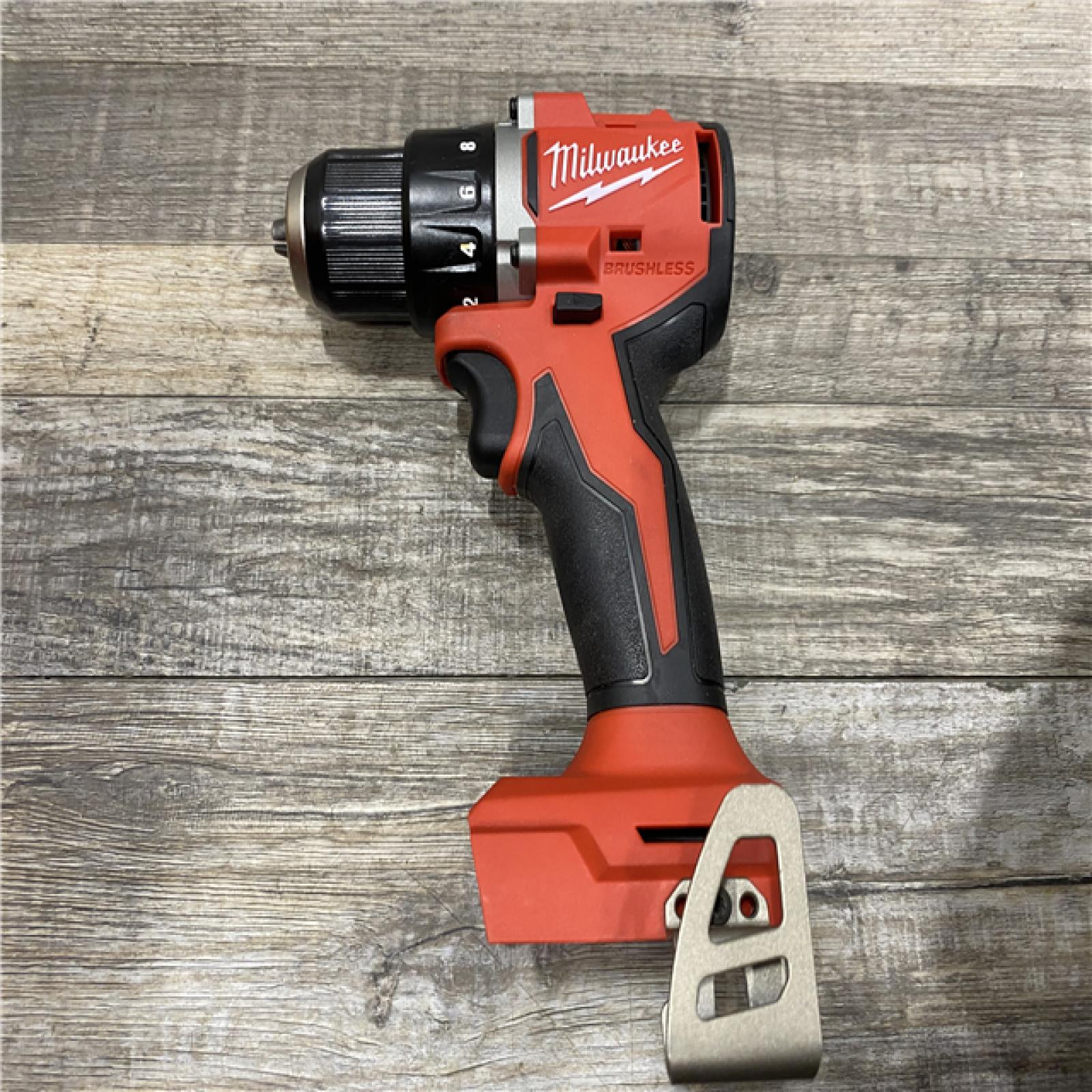 AS-IS Milwaukee 18V Lithium-Ion Brushless Cordless 1/2 in. Compact Drill/Driver Kit