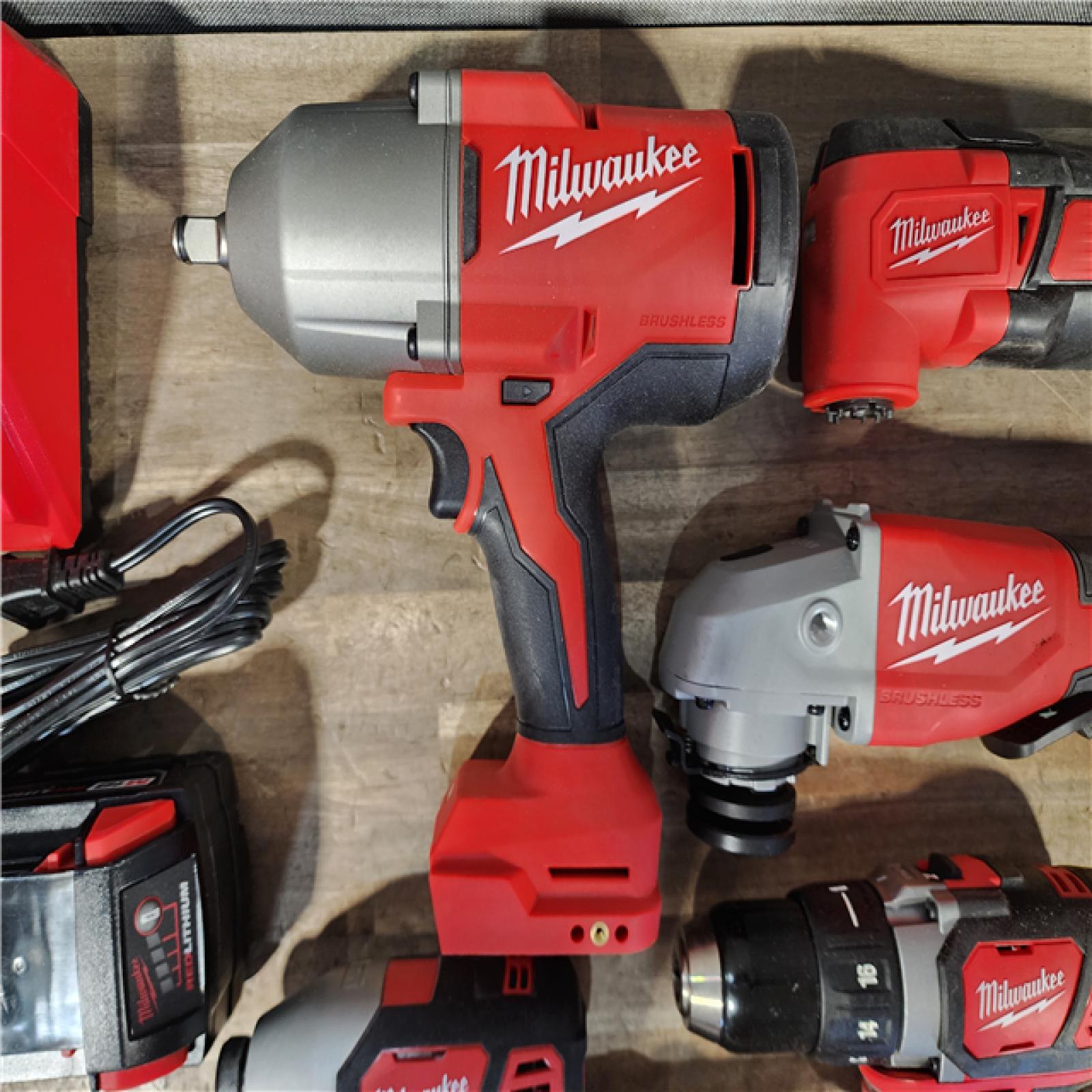 HOUSTON LOCATION - AS-IS MILWAUKEE 8 TOOL COMBO KIT W/ (2) BATTERY & CHARGER