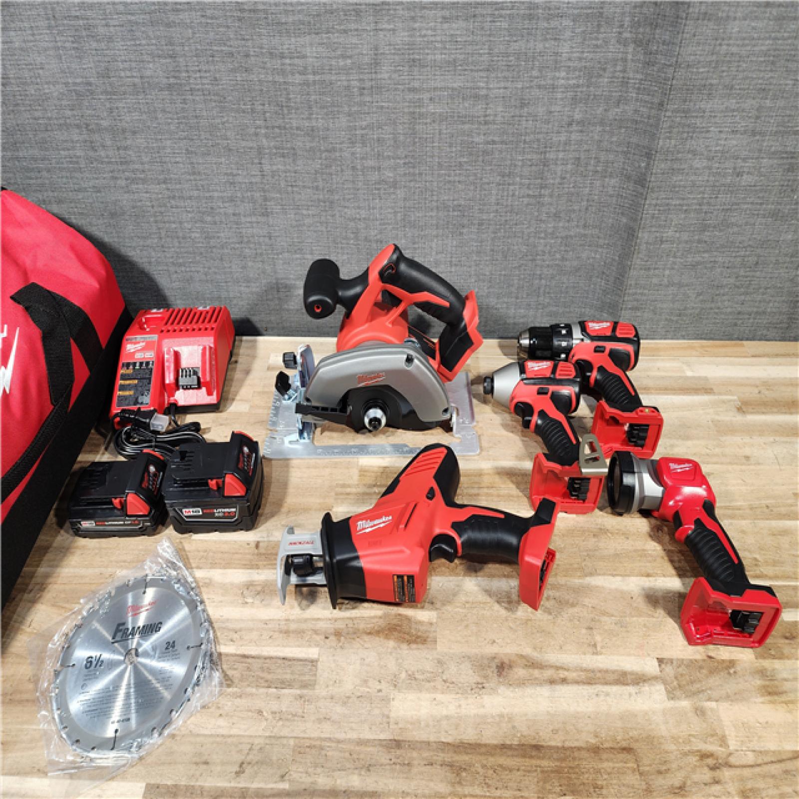 HOUSTON LOCATION - AS-IS (APPEARS LIKE NEW) Milwaukee 18V Lithium-Ion Cordless (5-Tool) Combo Kit