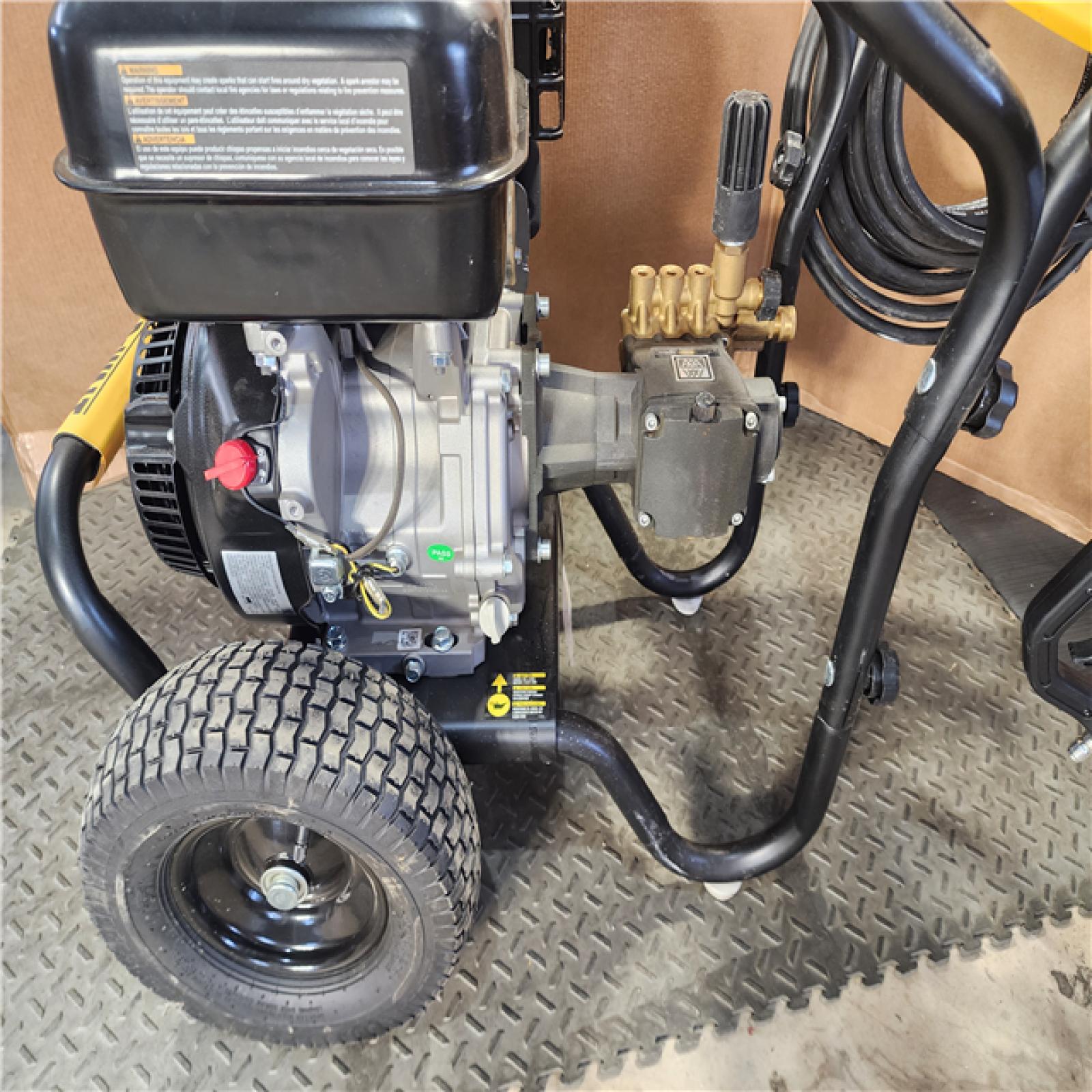 HOUSTON LOCATION - AS-IS DEWALT 4400 PSI 4.0 GPM Gas Cold Water Pressure Washer with 420cc Engine