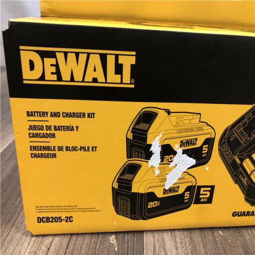 NEW- DEWALT 20V MAX Lithium-Ion Battery Starter Kit
