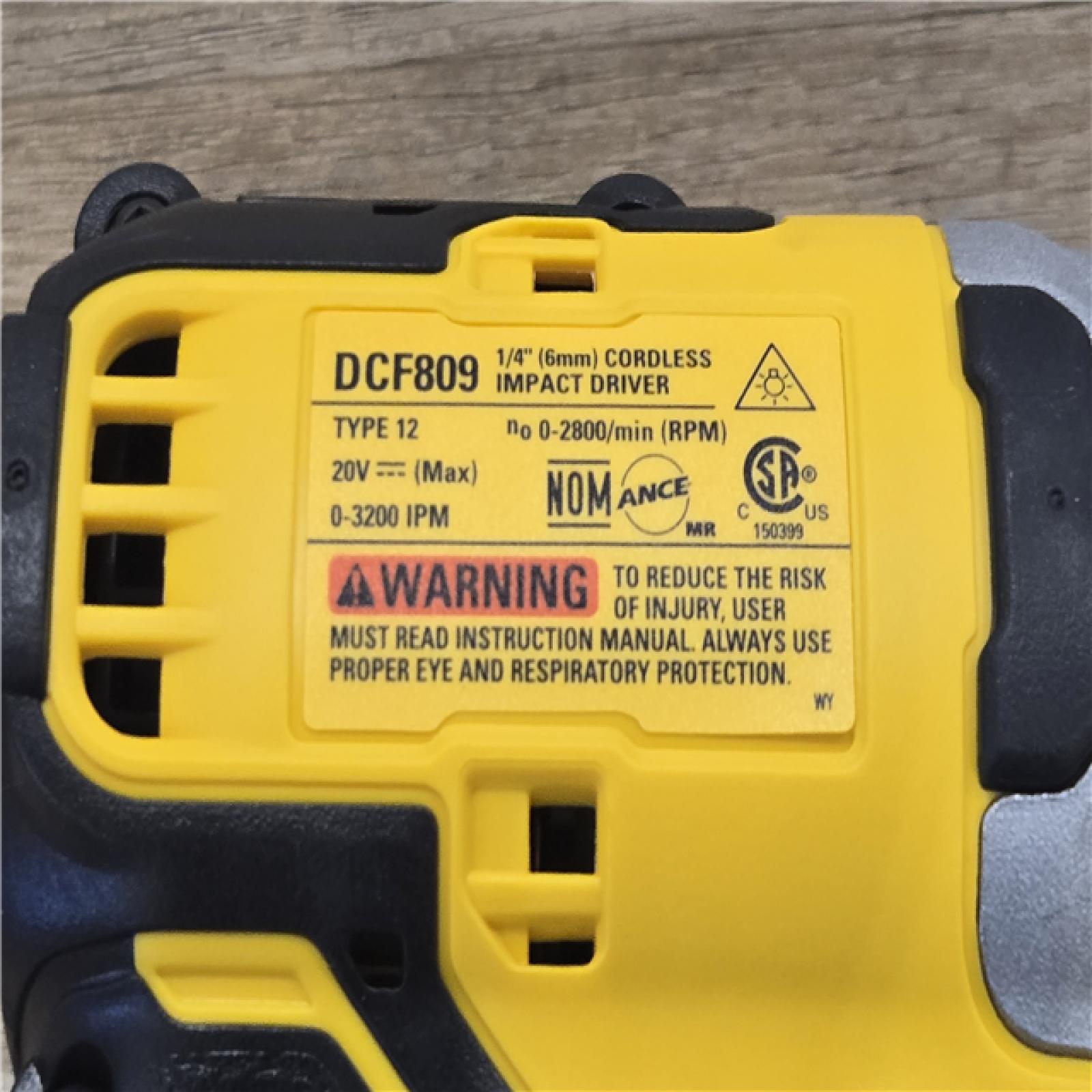 AS-IS DEWALT Atomic 20V Max Cordless Compact 1/4 in. Impact Driver Kit
