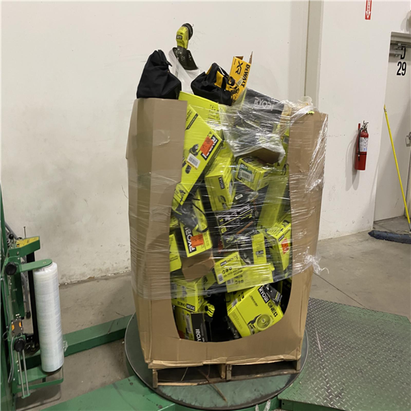 Dallas Location - As-Is DEWALT Tool Pallet