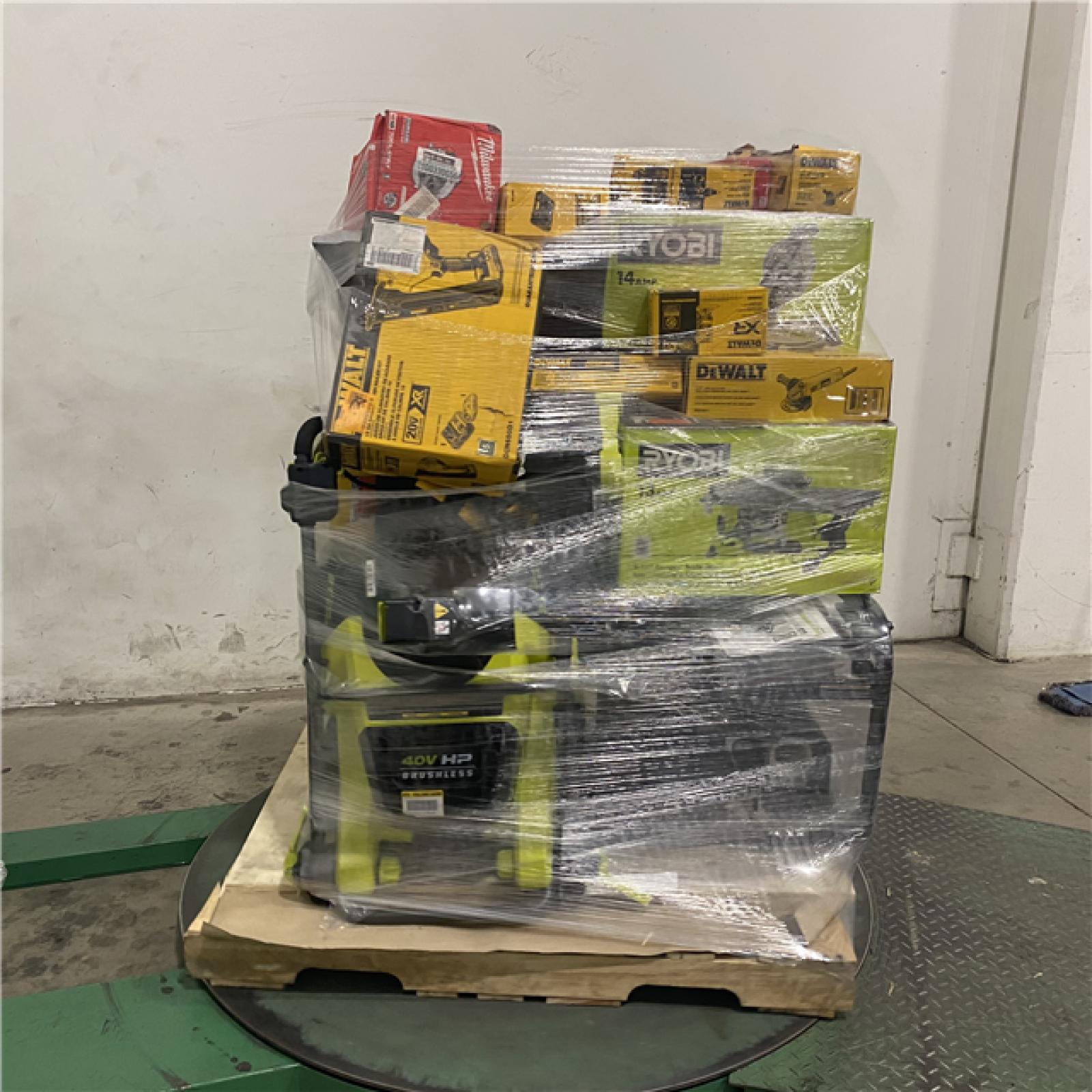 Dallas Location - As-Is Tool Pallet