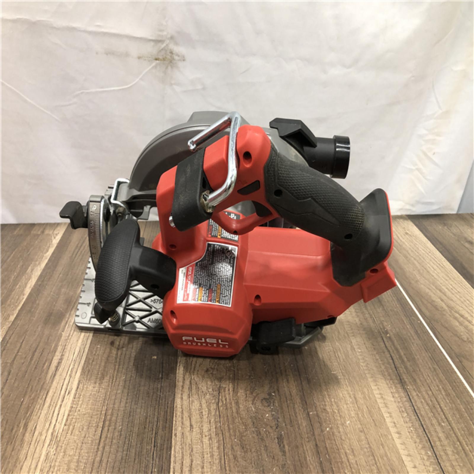 AS-IS Milwaukee FUEL 18V Lithium-Ion Brushless Cordless 7-1/4 in. Circular Saw (Tool-Only)