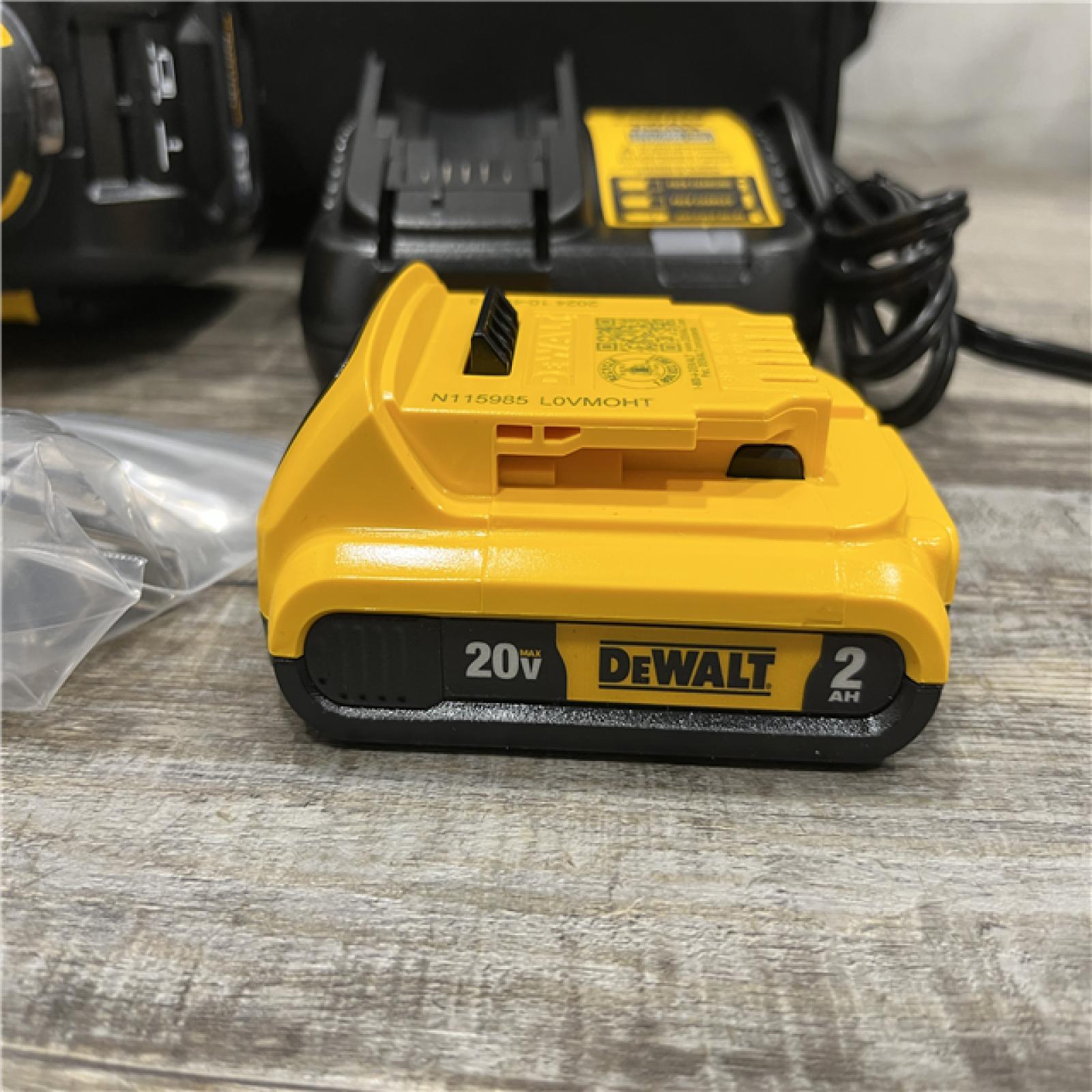 AS-IS DEWALT 20V MAX Lithium-Ion 15-Degree Electric Cordless Roofing Nailer Kit