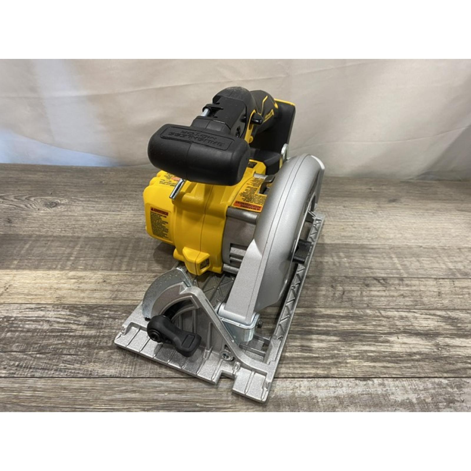AS-IS DEWALT 20V MAX Cordless Brushless 6-1/2 in. Sidewinder Style Circular Saw (Tool Only)
