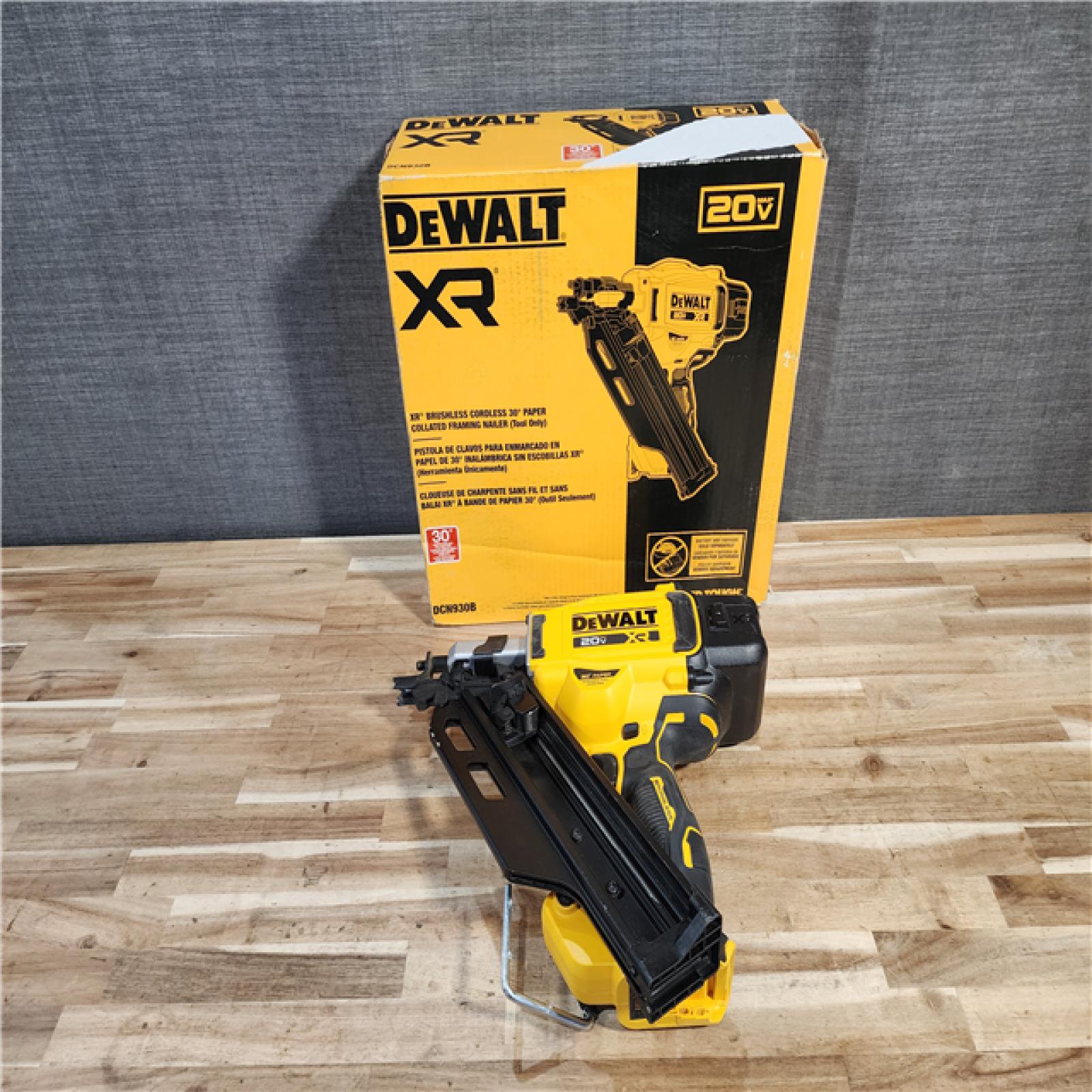HOUSTON LOCATION - AS-IS DEWALT 20V 30 Degree Cordless Framing Nailer (Tool-Only)