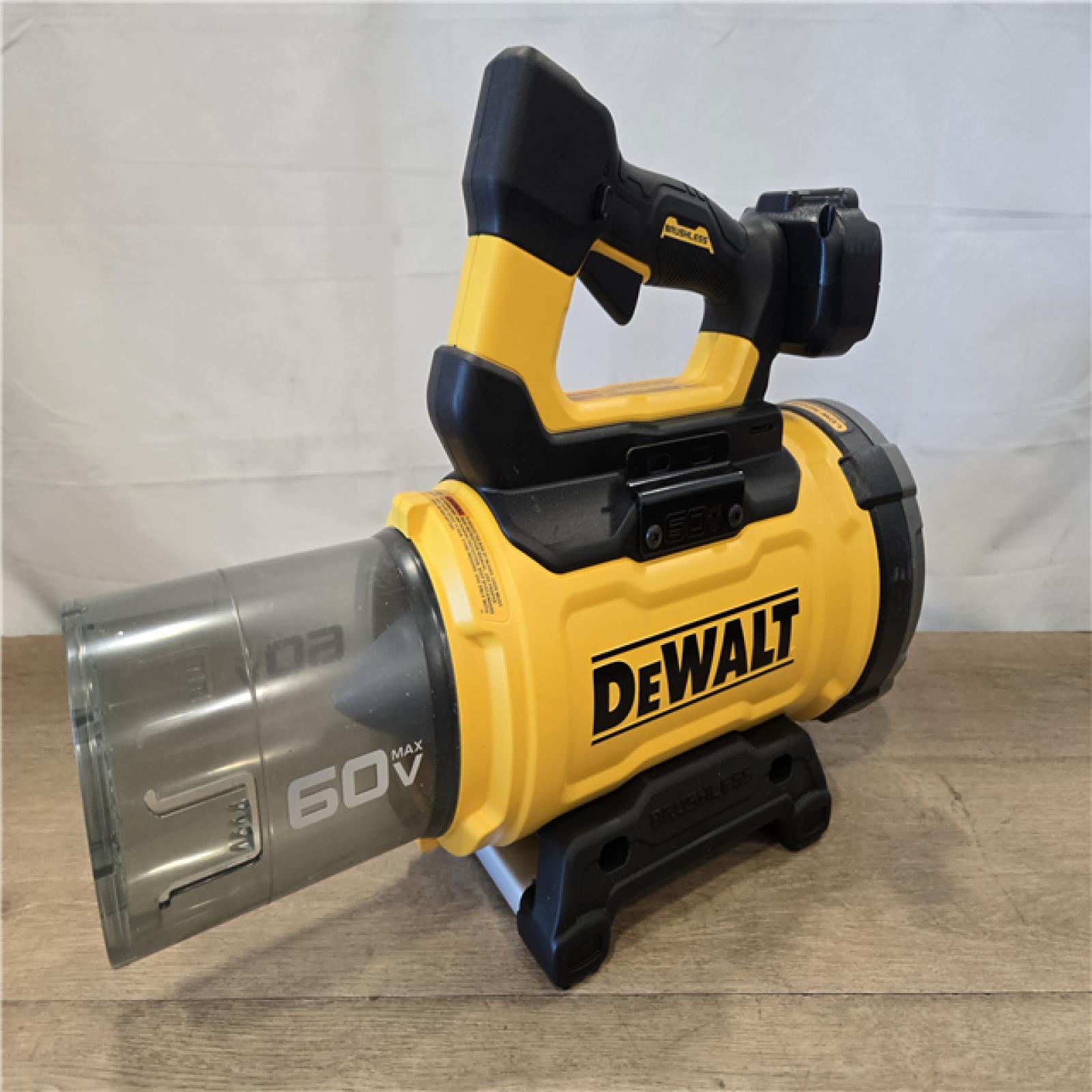 AS-IS DEWALT FLEXVOLT 60V MAX 160 MPH 760 CFM Cordless Axial Blower Kit