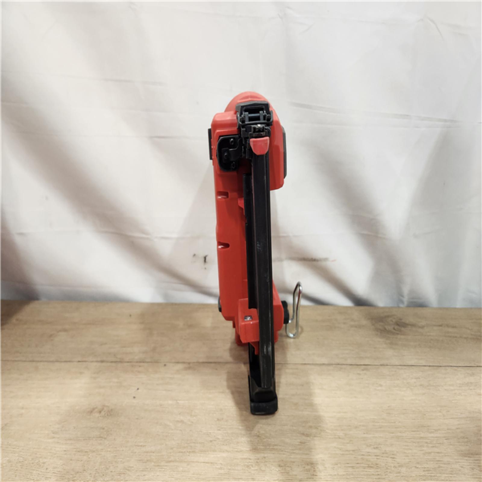 AS-IS- Milwaukee M18 FUEL 18 Gauge Brad Nailer