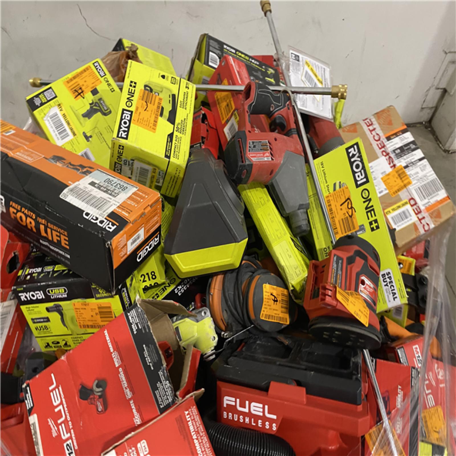 Dallas Location - As-Is Tool Pallet