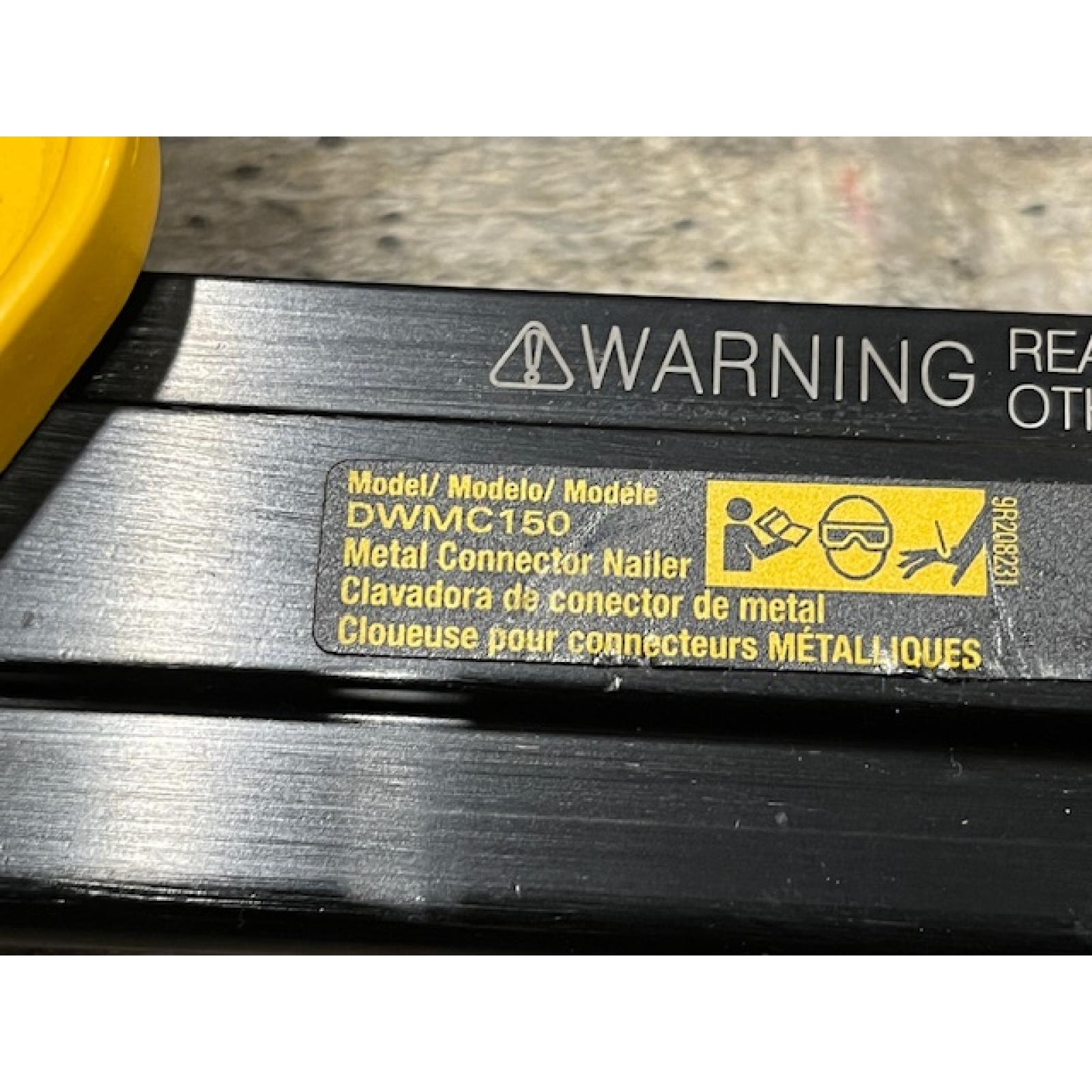 AS-IS  DEWALT 20-Volt MAX XR 1-1/2 in. PEX Expander Kit