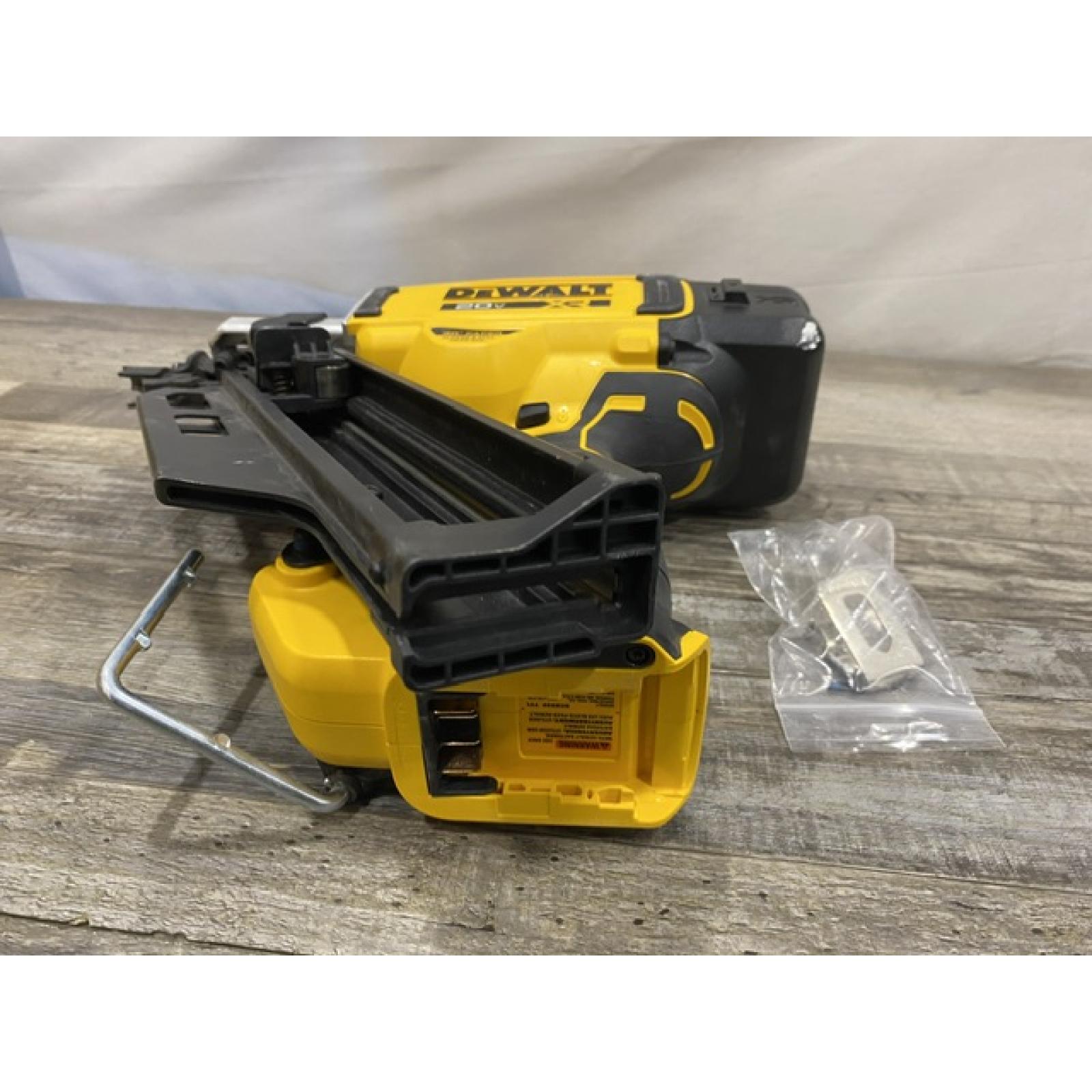 AS-IS DEWALT 20V 30 Degree Cordless Framing Nailer (Tool-Only)