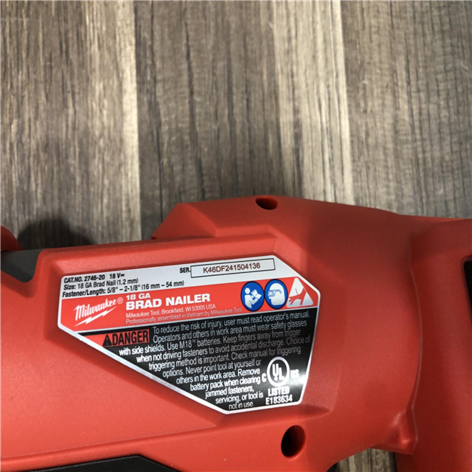 AS-IS Milwaukee FUEL 18-Volt Lithium-Ion Brushless Cordless Gen II 18-Gauge Brad Nailer (Tool-Only)