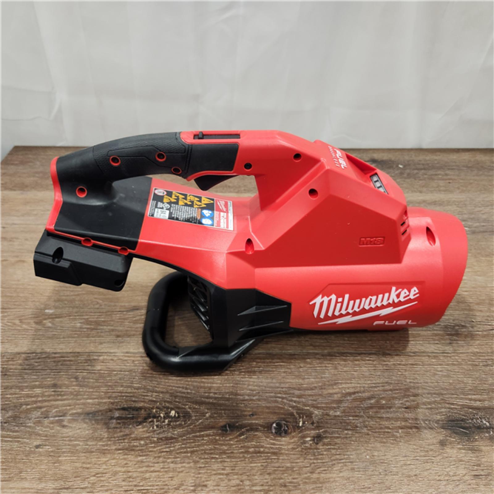 AS-IS Milwaukee M18 FUEL Dual Battery 145 Mph 600 CFM 18 V Battery Handheld Blower Tool Only