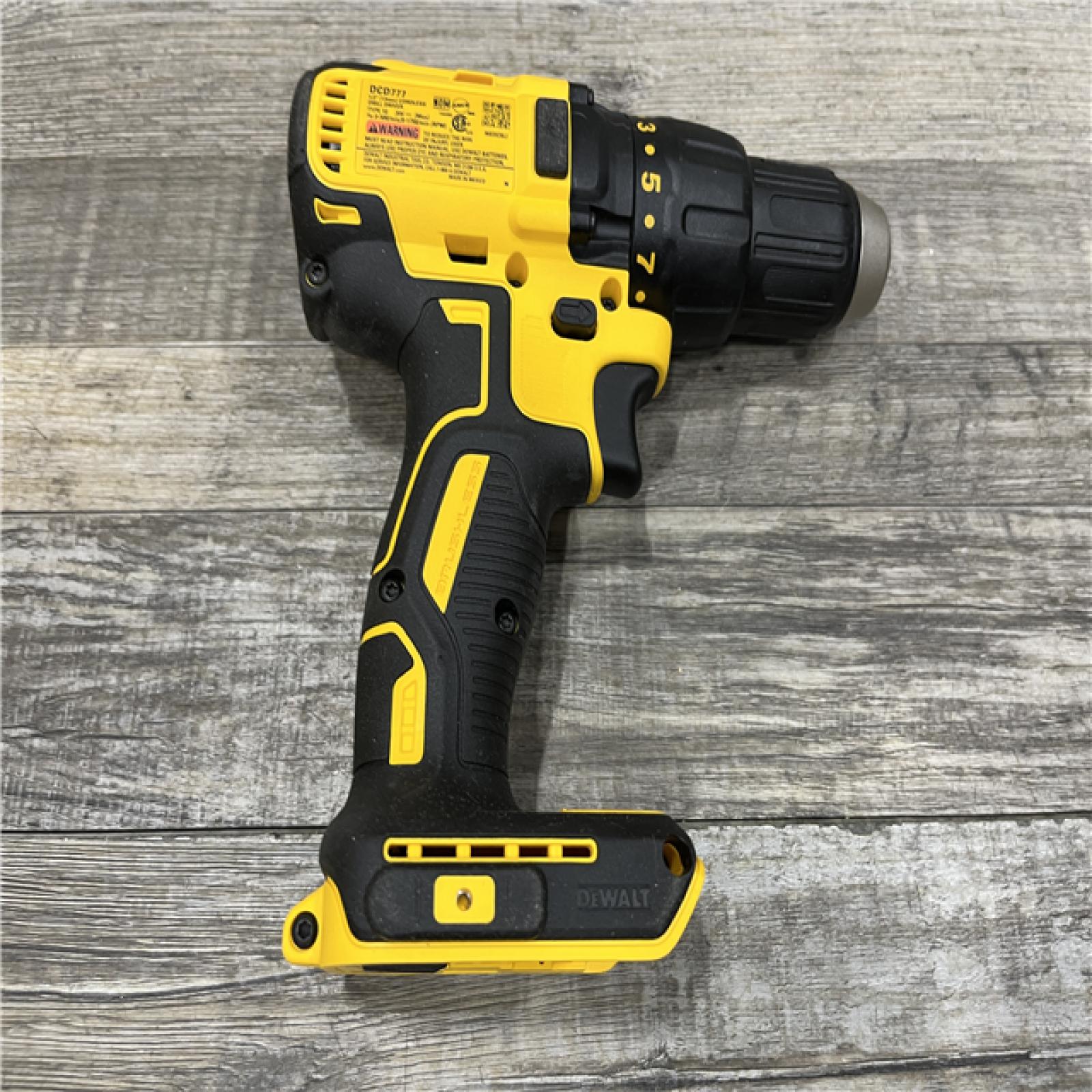 AS-IS DEWALT 20-Volt MAX Lithium-Ion Cordless 1/2 in. Compact Drill/Driver Kit