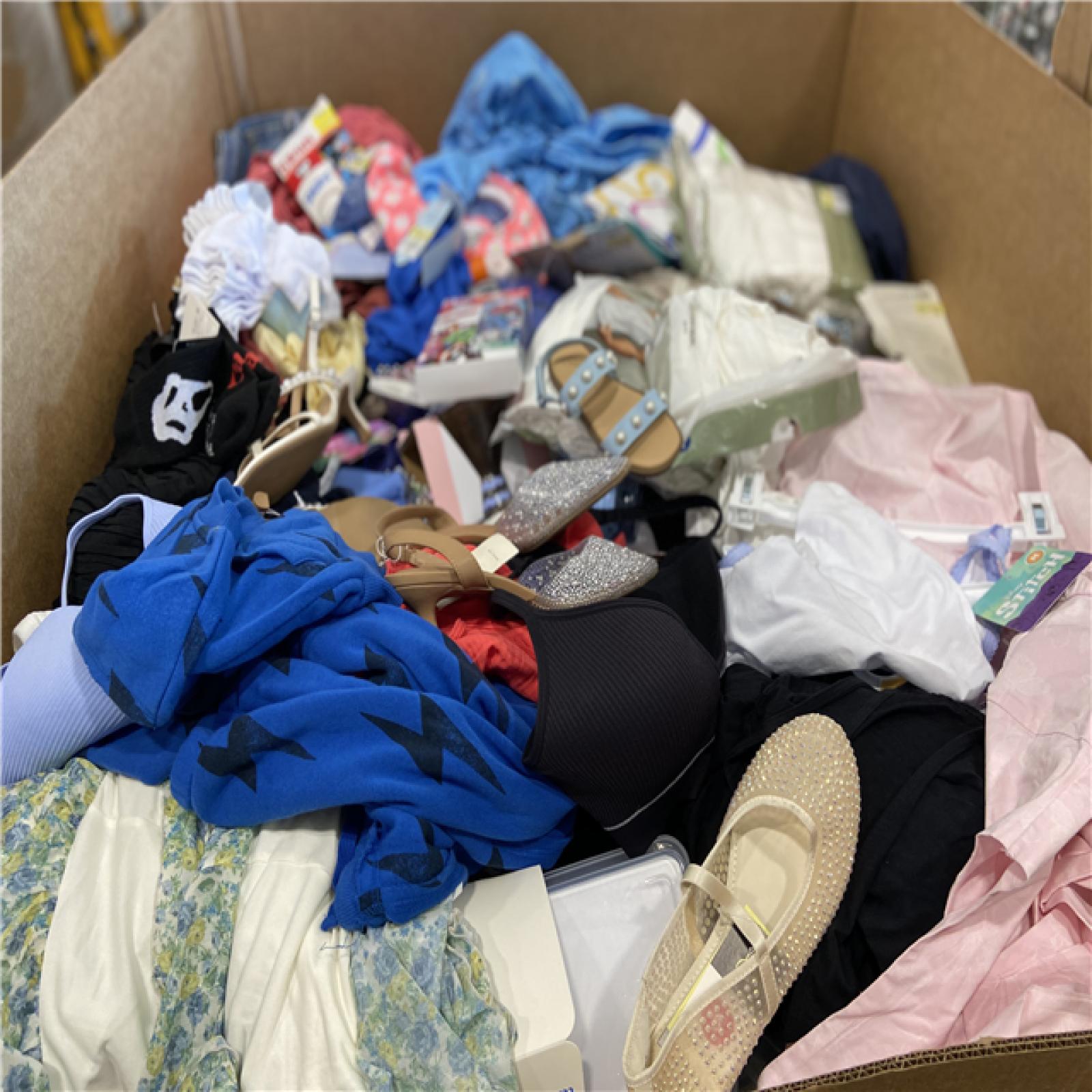 DALLAS LOCATION - BULLSEYE CLOTHING, HOME GOODS PALLET