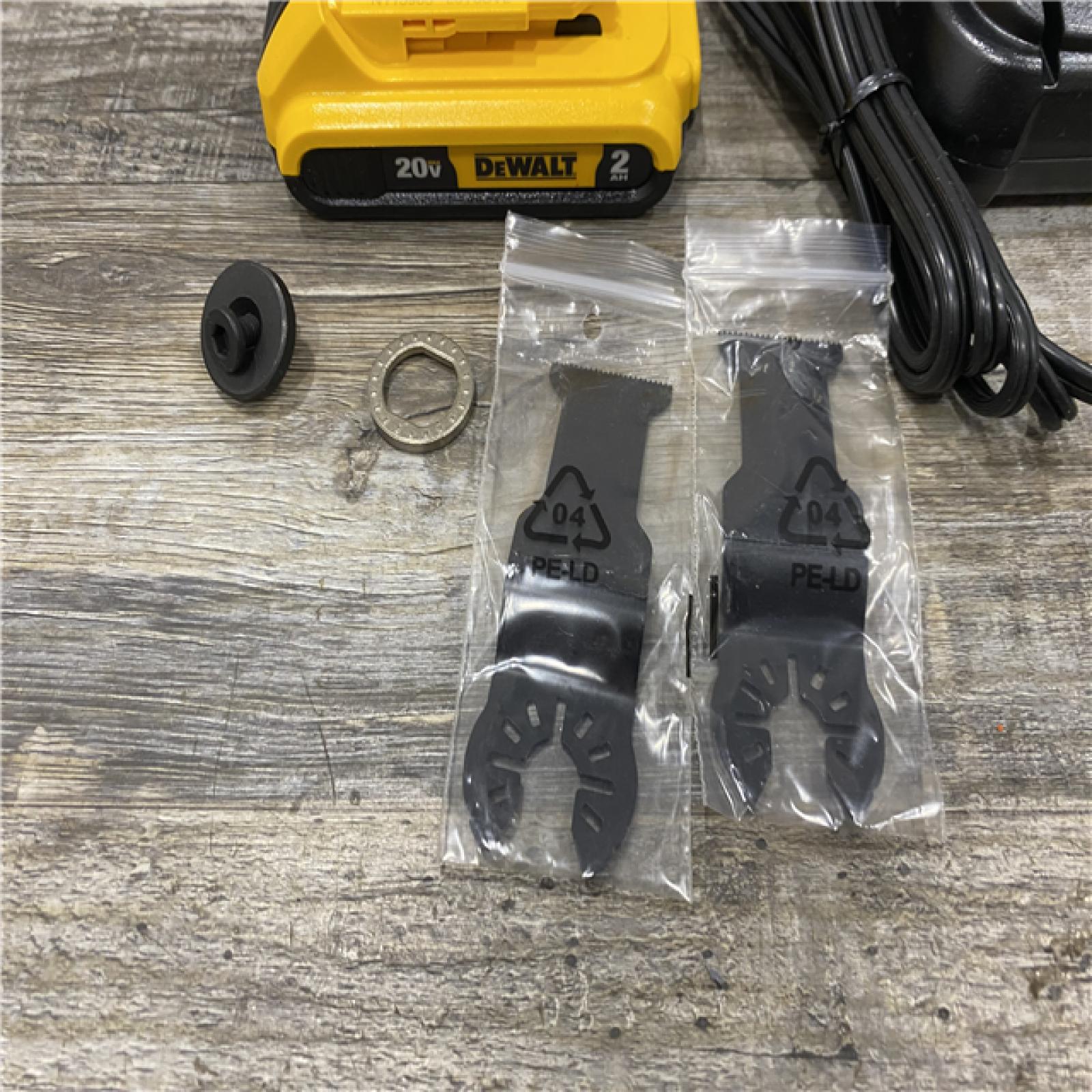 AS-IS DEWALT ATOMIC 20V MAX Cordless Brushless Oscillating Multi Tool Kit