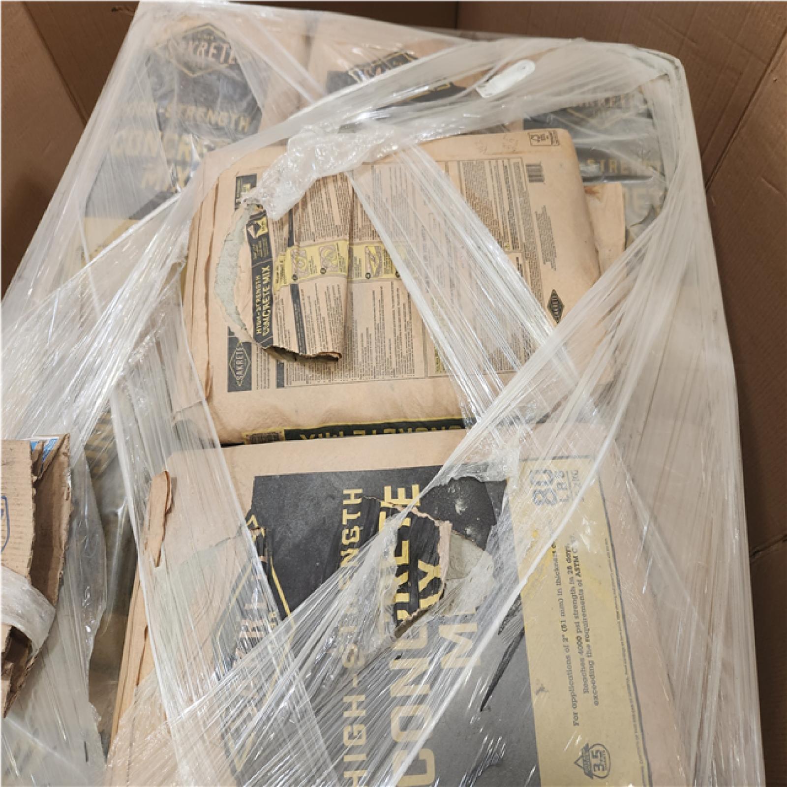 Phoenix NEW SAKRETE 80 lb. Gray Concrete Mix Bags Pallet of 44