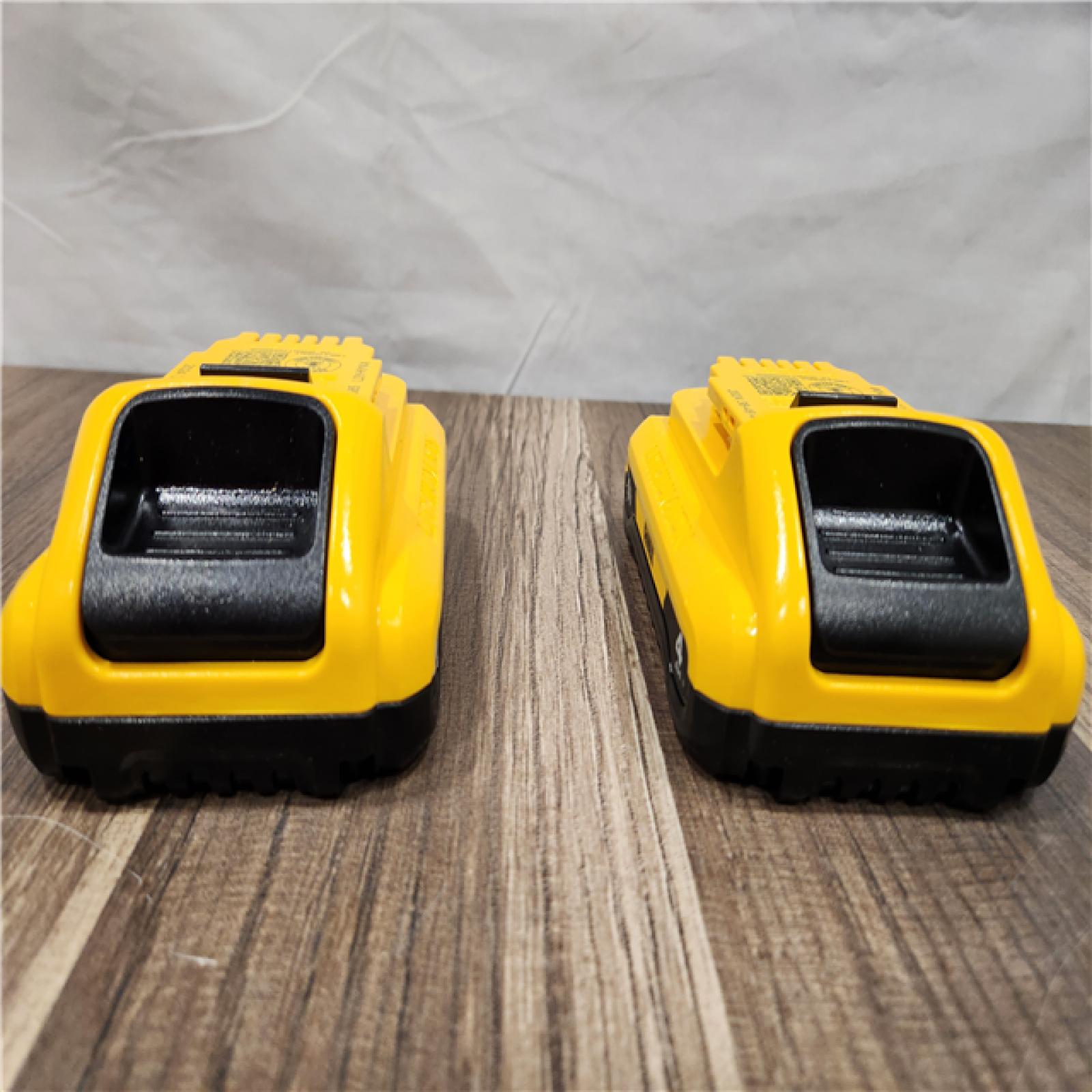 LIKE NEW! - Dewalt 20-Volt MAX Lithium-Ion 4.0 Ah Compact Battery Pack (2-Pack)