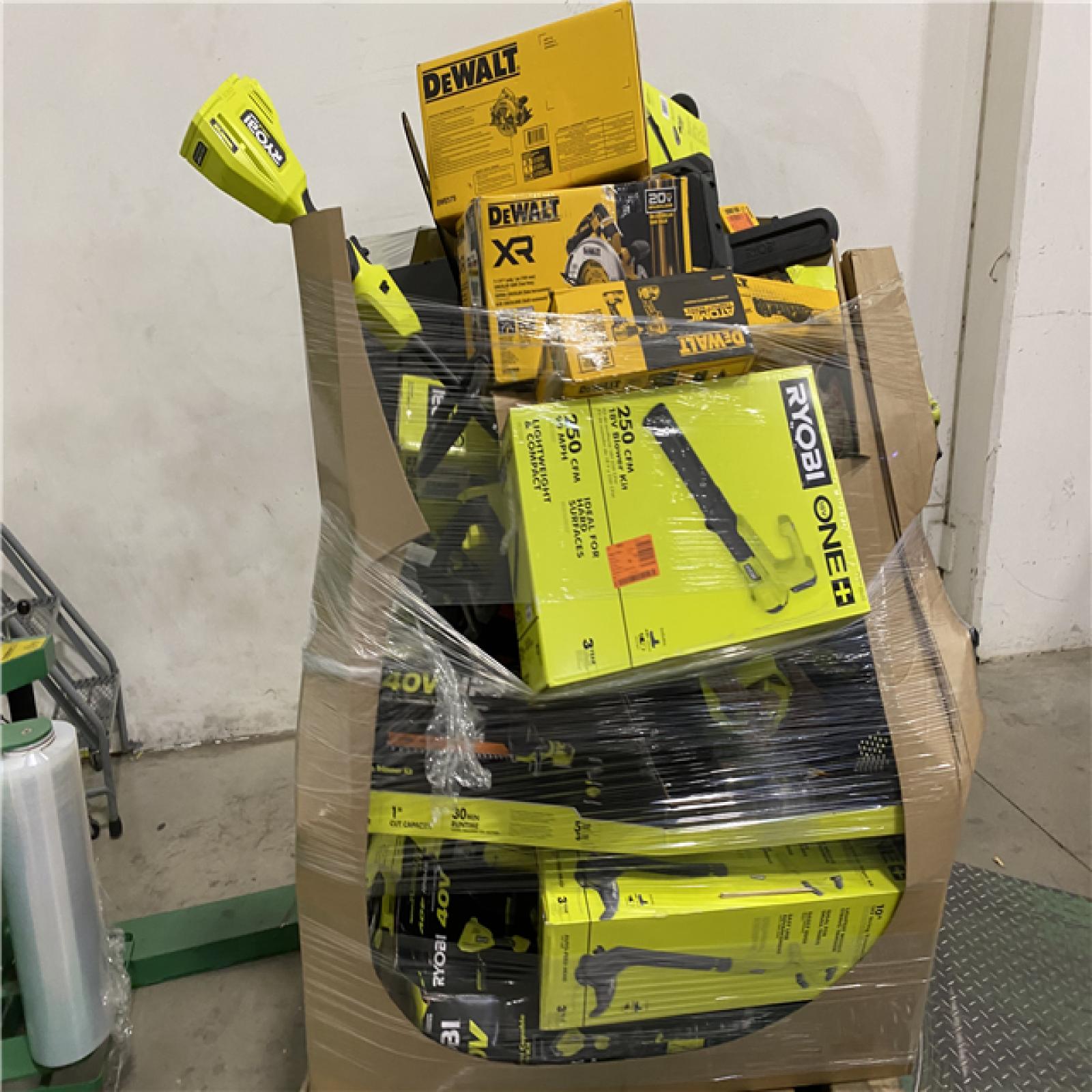 Dallas Location - As-Is Tool Pallet