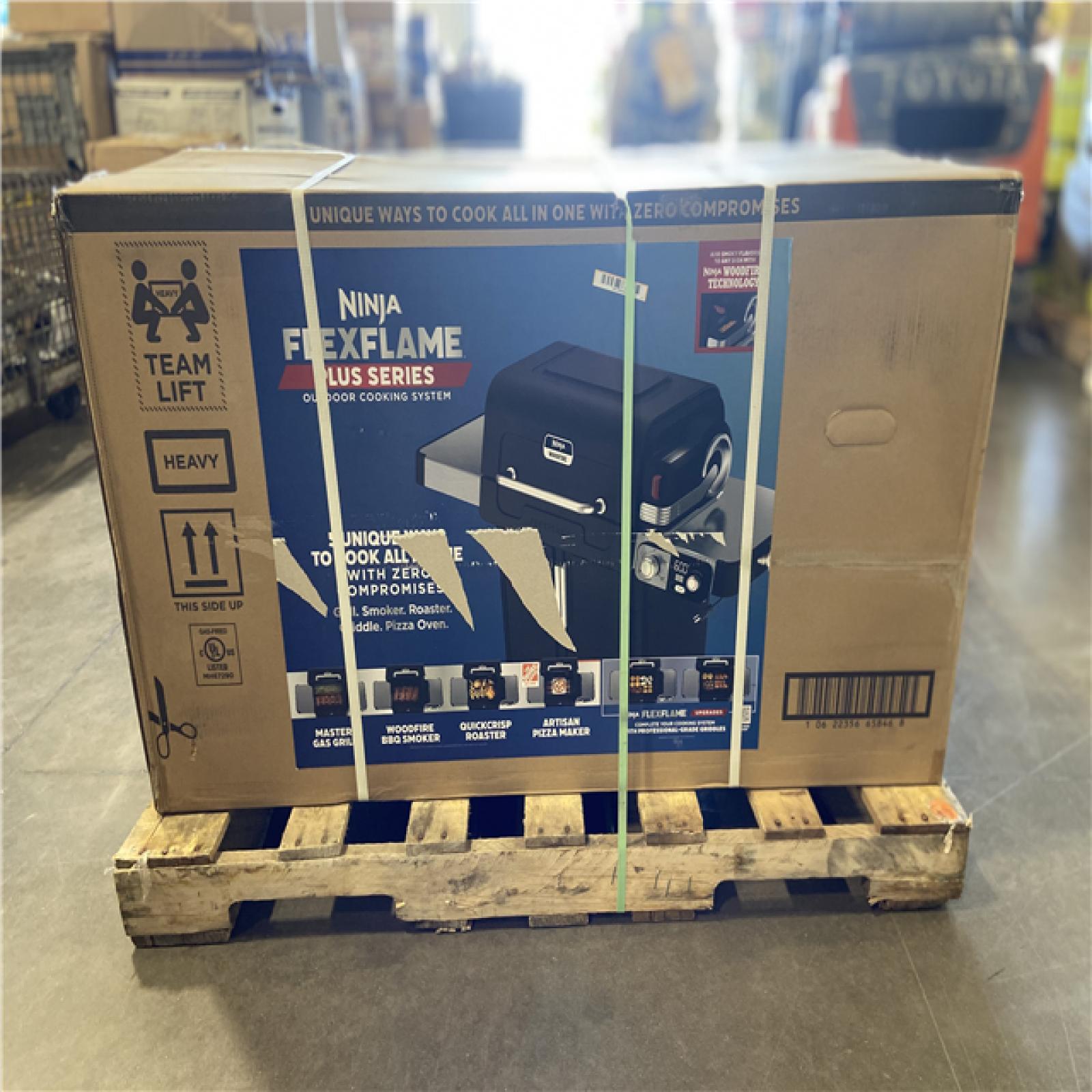 DALLAS LOCATION - NINJA FlexFlame Plus 3-Burner Outdoor Cooking BBQ, 5-in-1 Propane and Electric Grill, Smoker, Roaster, Pizza Maker in Black