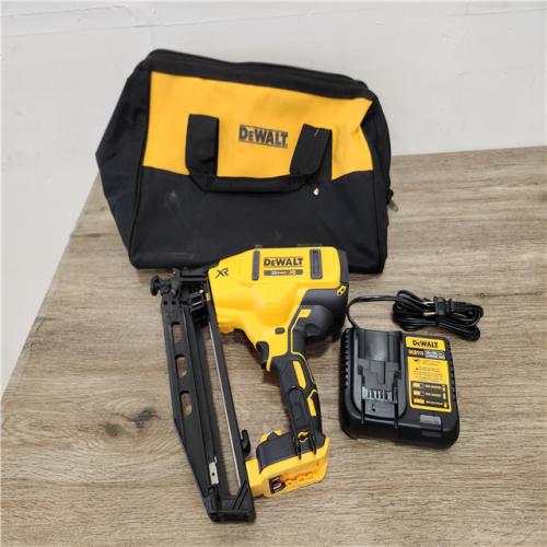 Phoenix Location NEW DEWALT 20V MAX XR Lithium-Ion 16-Gauge Electric Cordless Angled Finishing Nailer with Charger