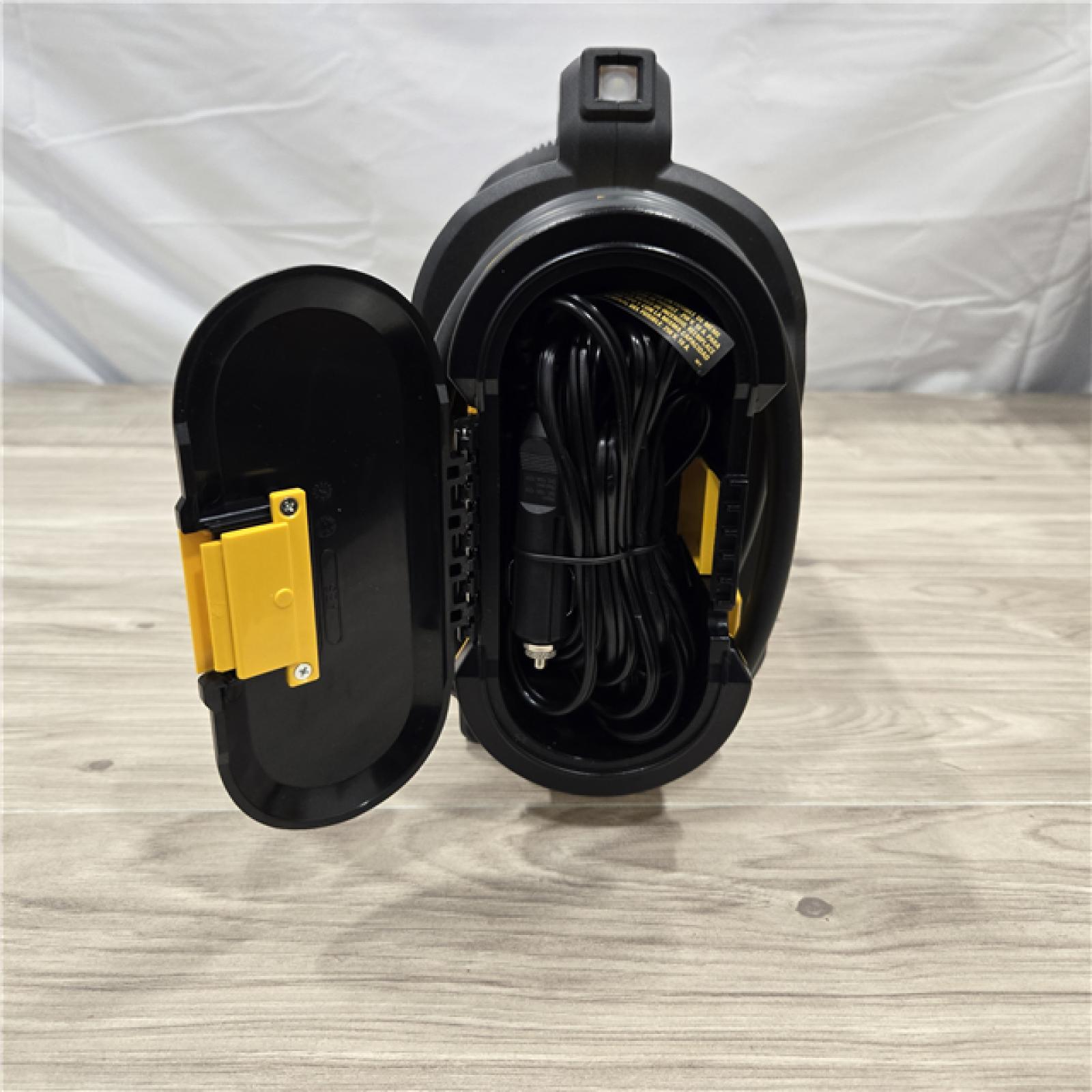 LIKE NEW! - DEWALT  20V MAX Inflator (Tool Only)