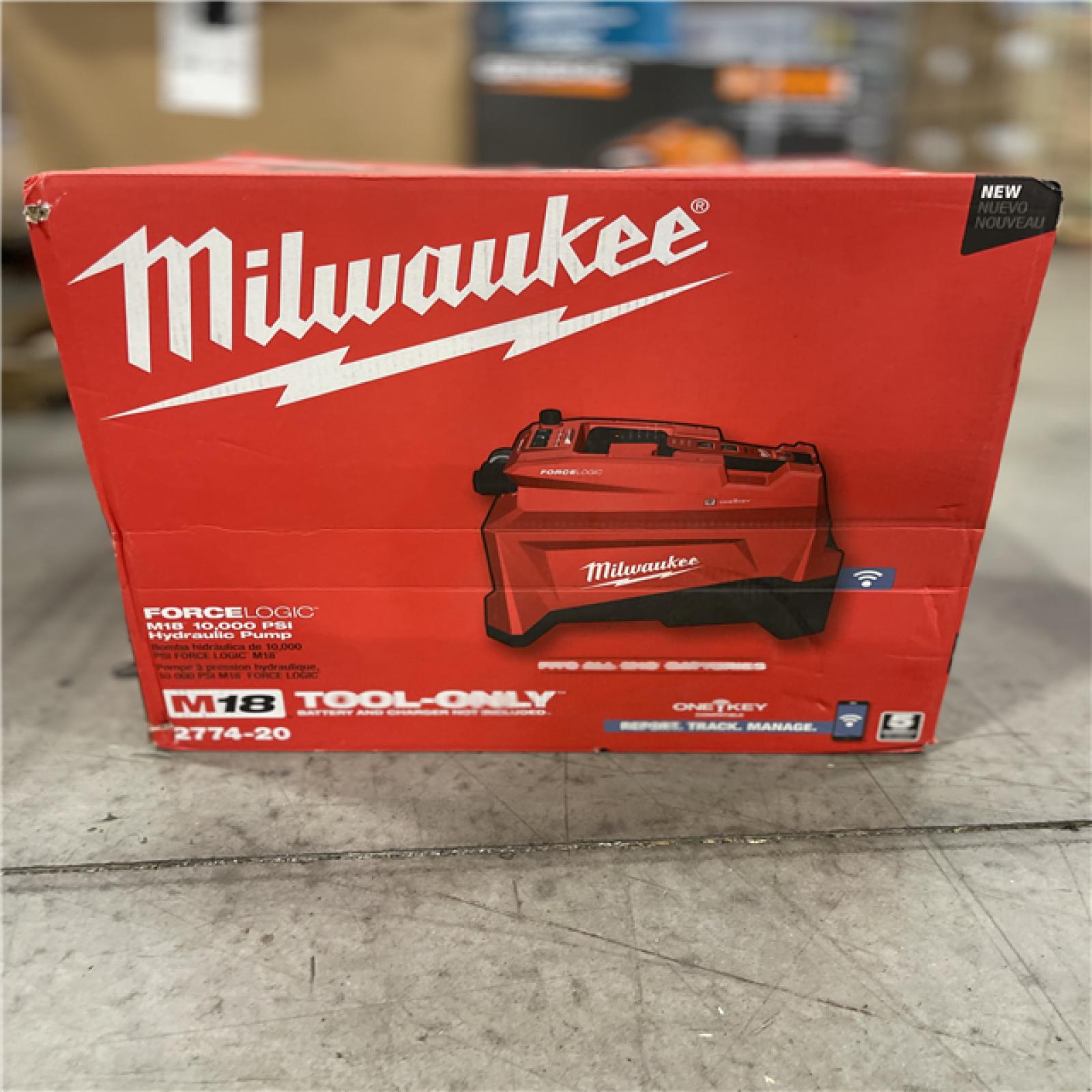 DALLAS LOCATION- NEW!- MILWAUKEE FORCE LOGIC M18 10 000 PSI HYDRAULIC PUMP (TOOL-ONLY)