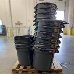 DALLAS LOCATION - Rubbermaid Brute 32 Gal. Gray Plastic Round Container - 19 UNITS
