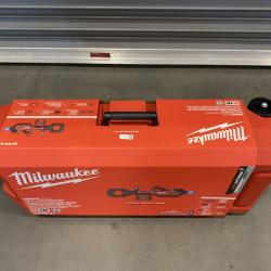 NEW - Milwaukee 18V Lithium-Ion Brushless Cordless FORCE LOGIC 5 in. Underground Cable Cutter w/Wireless Remote