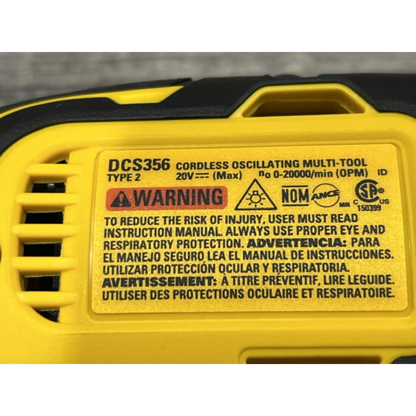 AS-IS DEWALT 20V MAX XR Cordless Brushless 3-Speed Oscillating Multi Tool Kit